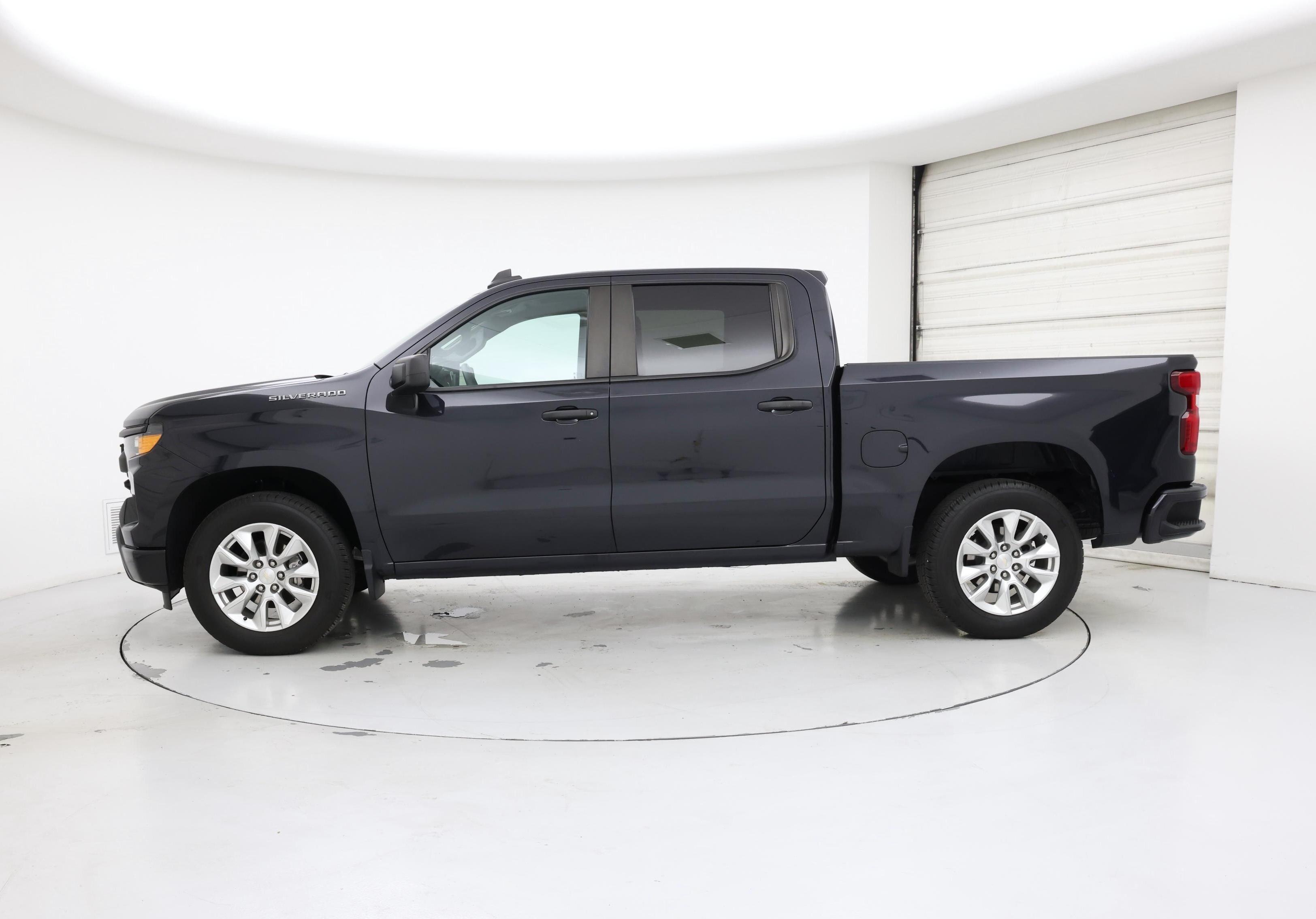 Thumbnail: 2023 Chevrolet Silverado 1500 - 3