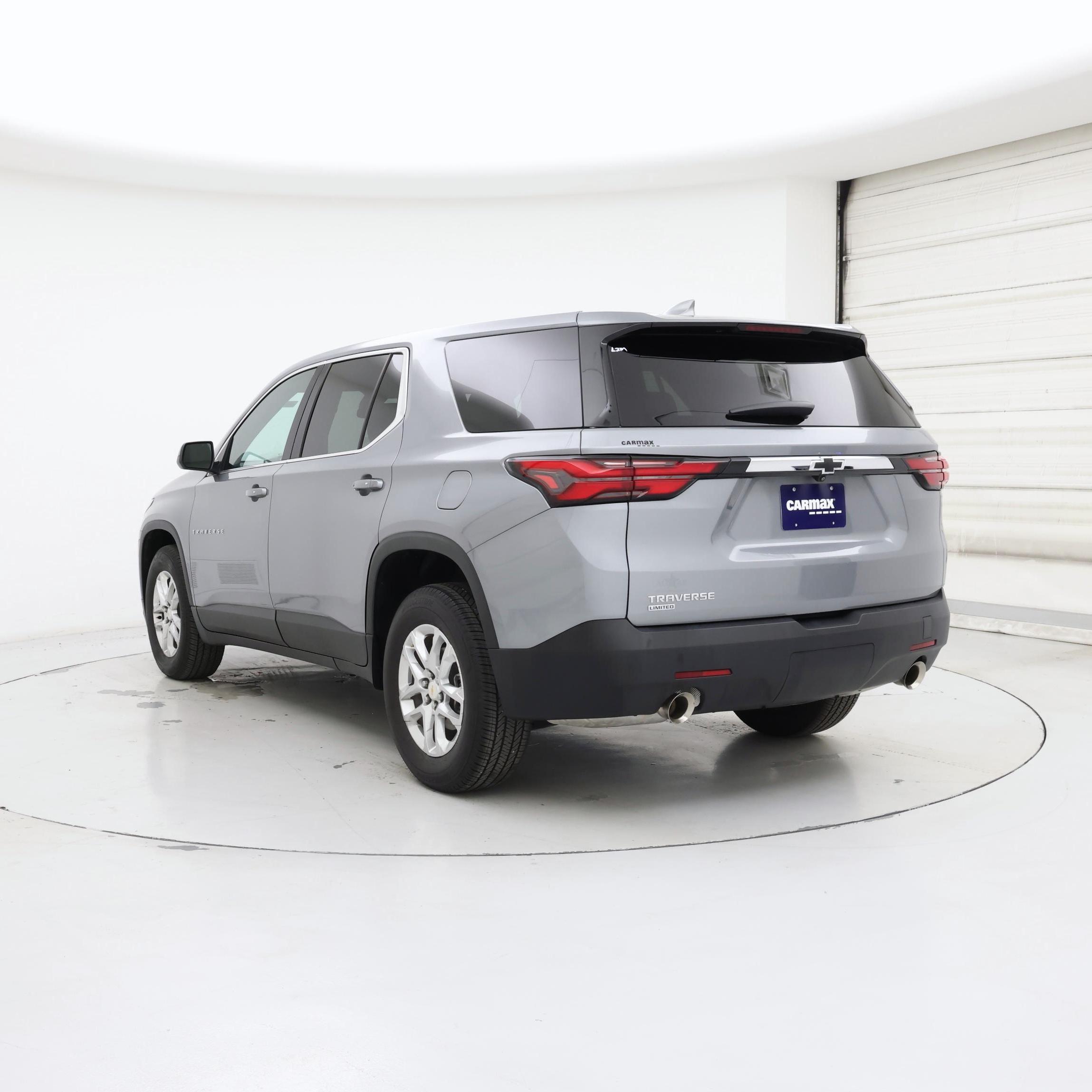 Thumbnail: 2024 Chevrolet Traverse - 2
