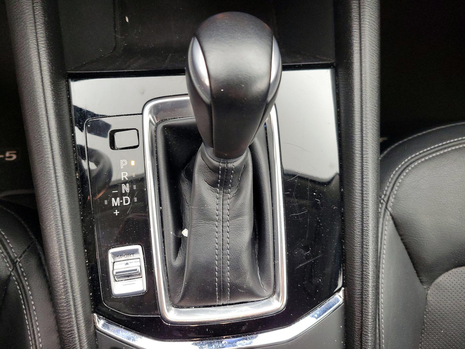2025 Mazda CX-5 S Preferred package - Photo 18