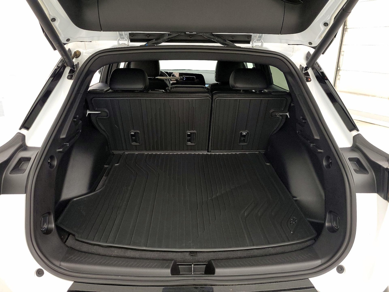 2024 Chevrolet Equinox EV LT - Photo 21