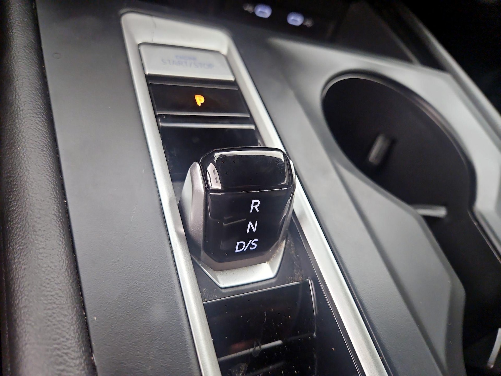 2024 Volkswagen Atlas Cross Sport SE - Photo 18