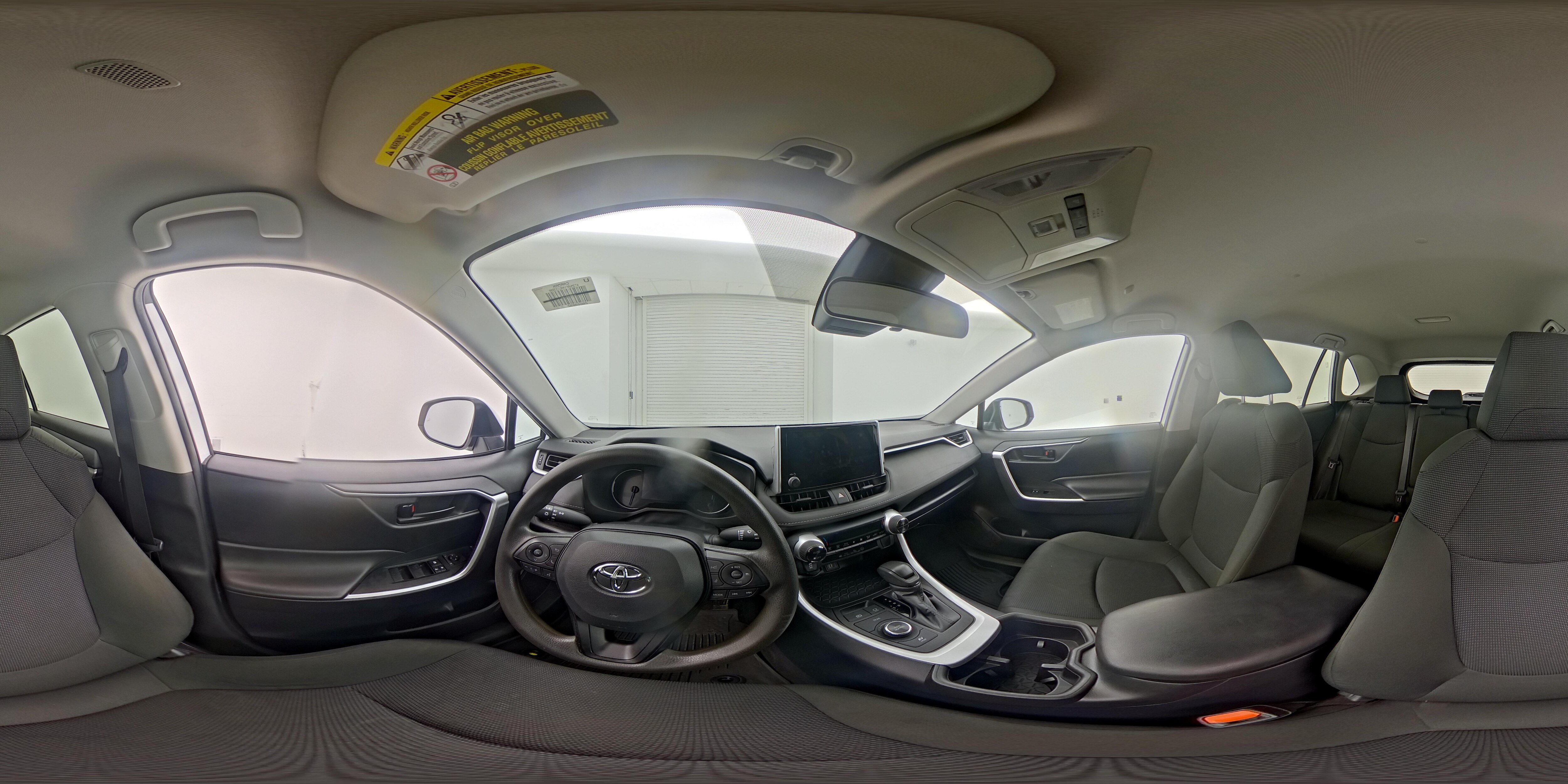 2024 Toyota RAV4 LE - Photo 25