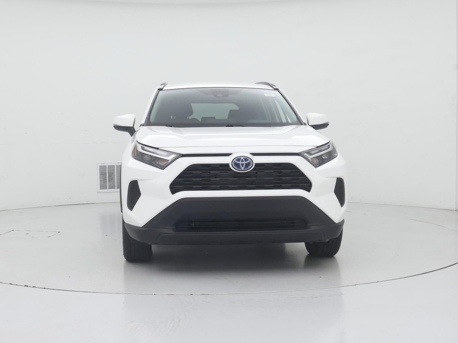 2024 Toyota RAV4 LE - Photo 6
