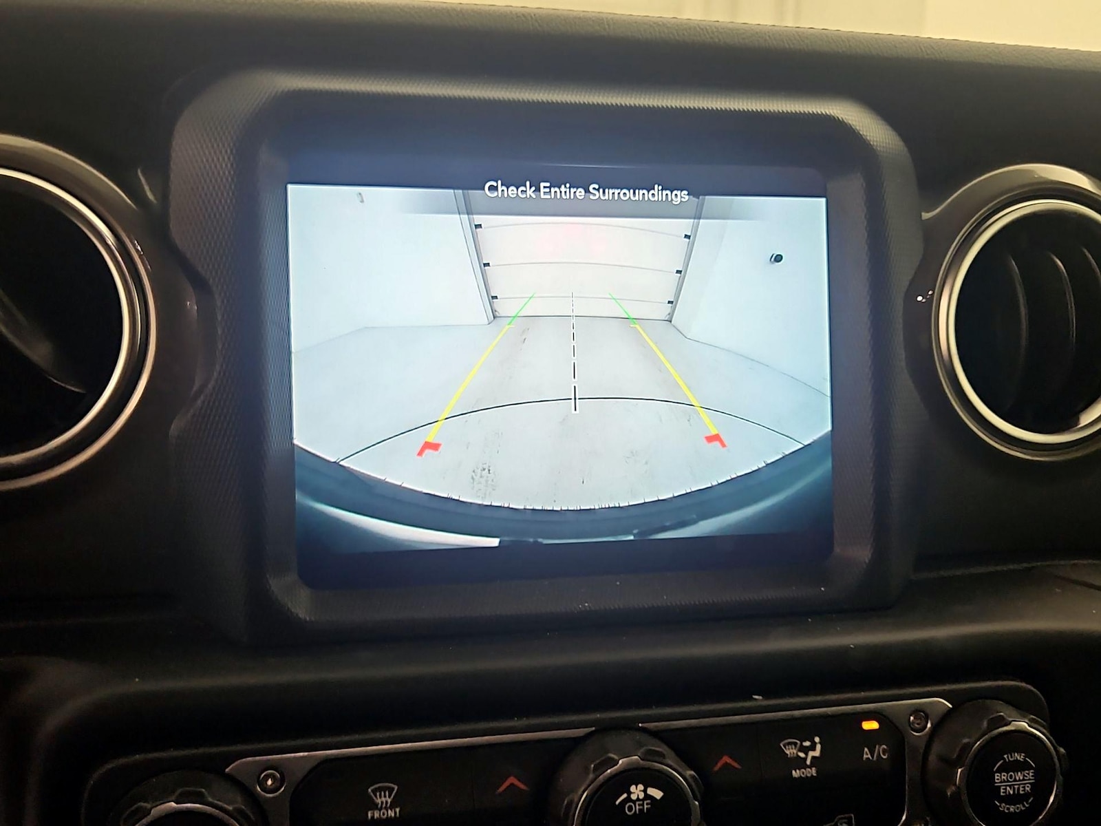 2021 Jeep Wrangler Unlimited Sahara - Photo 16