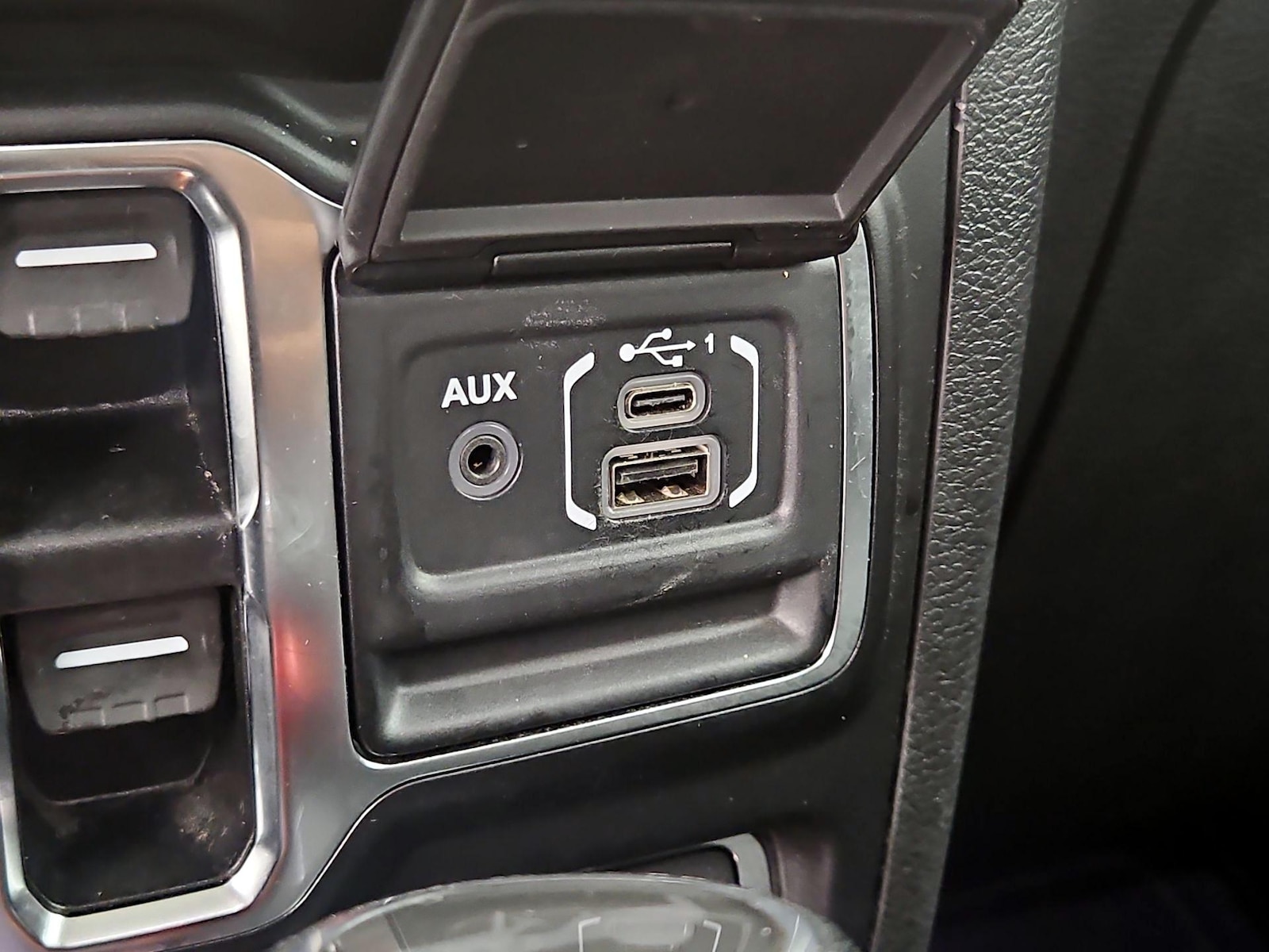 2021 Jeep Wrangler Unlimited Sahara - Photo 20