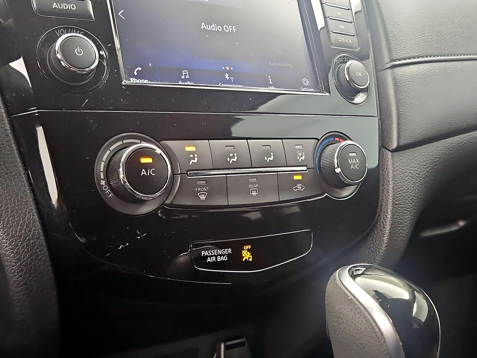 2020 Nissan Rogue S - Photo 17