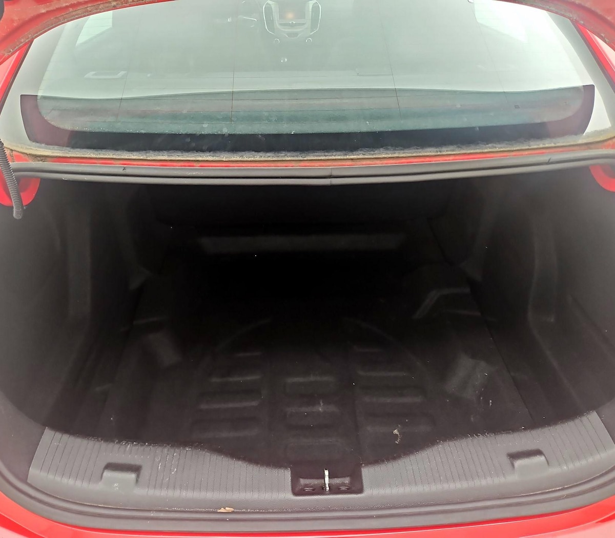 Trunk/Cargo (Seats Up)