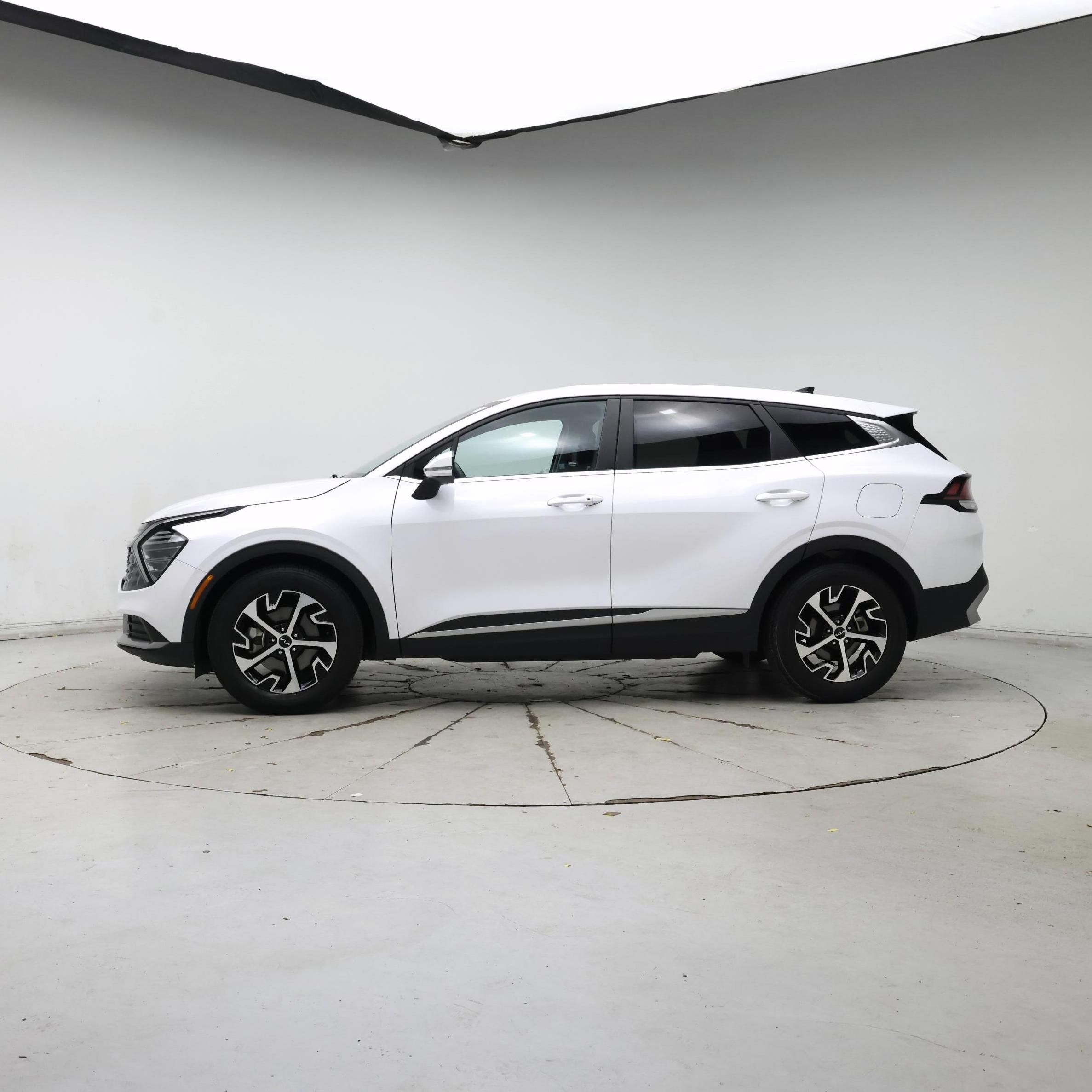Thumbnail: 2024 Kia Sportage - 3
