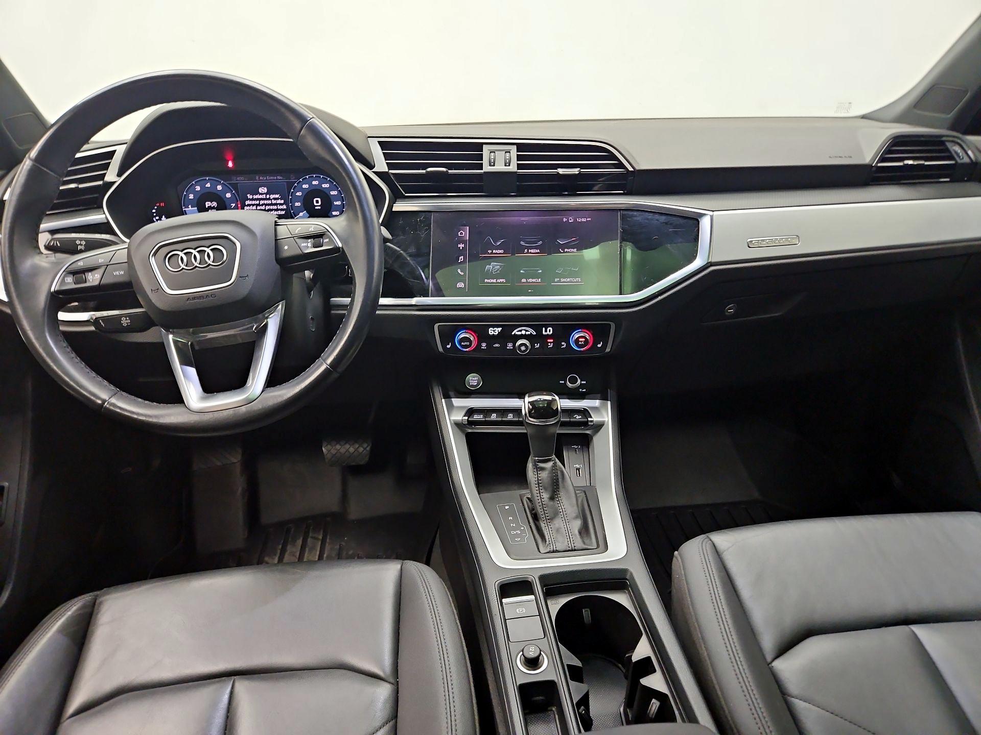 Thumbnail: 2020 Audi Q3 - 9