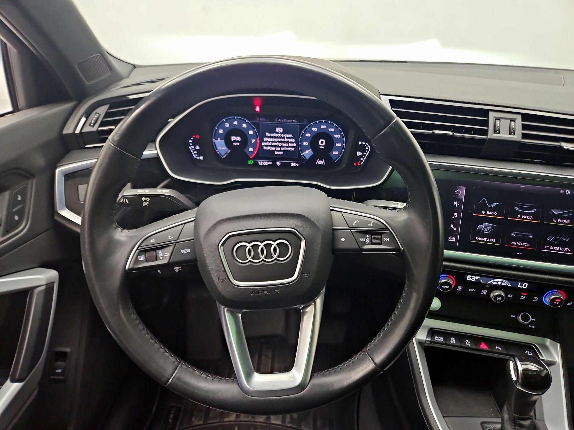 Thumbnail: 2020 Audi Q3 - 10