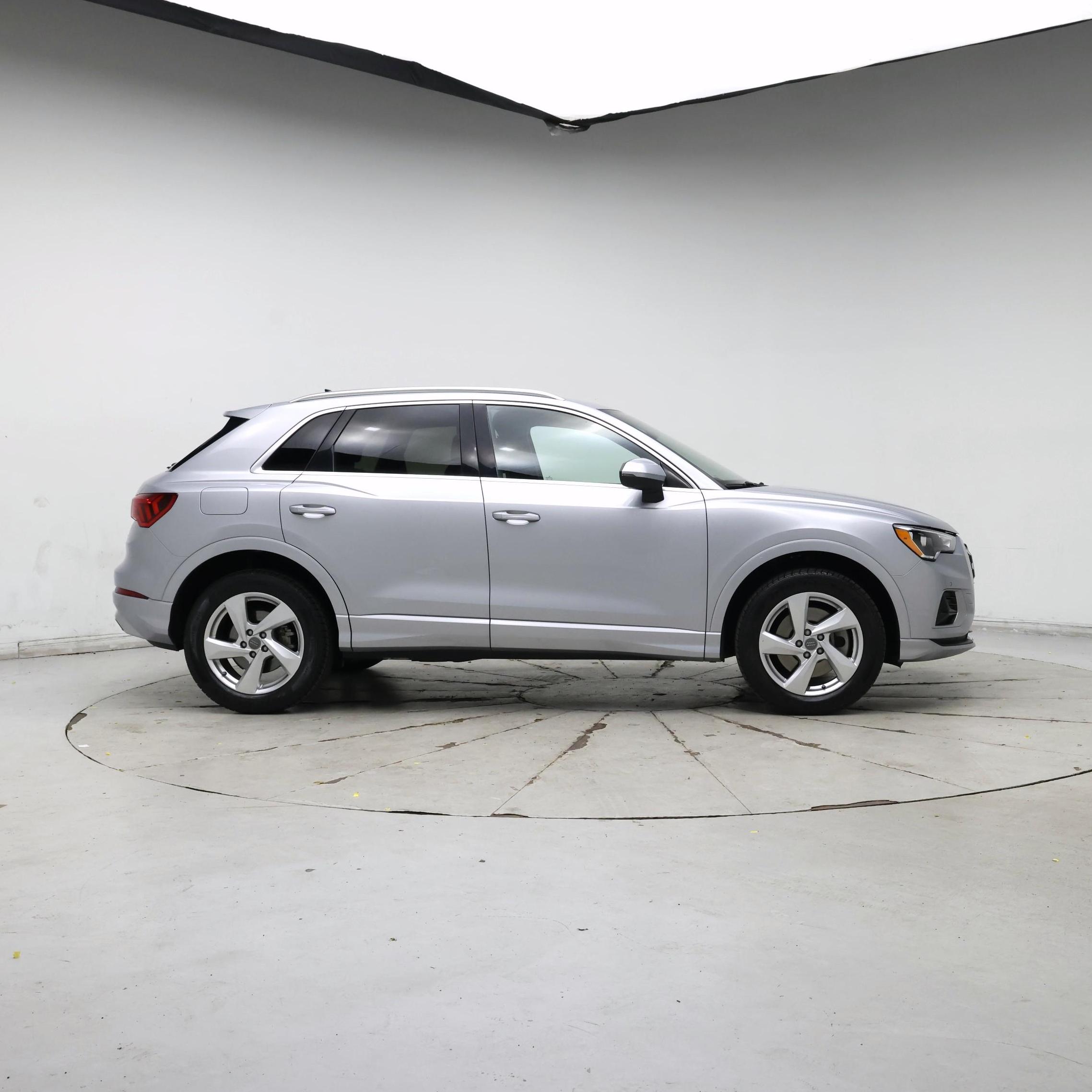 Thumbnail: 2020 Audi Q3 - 7