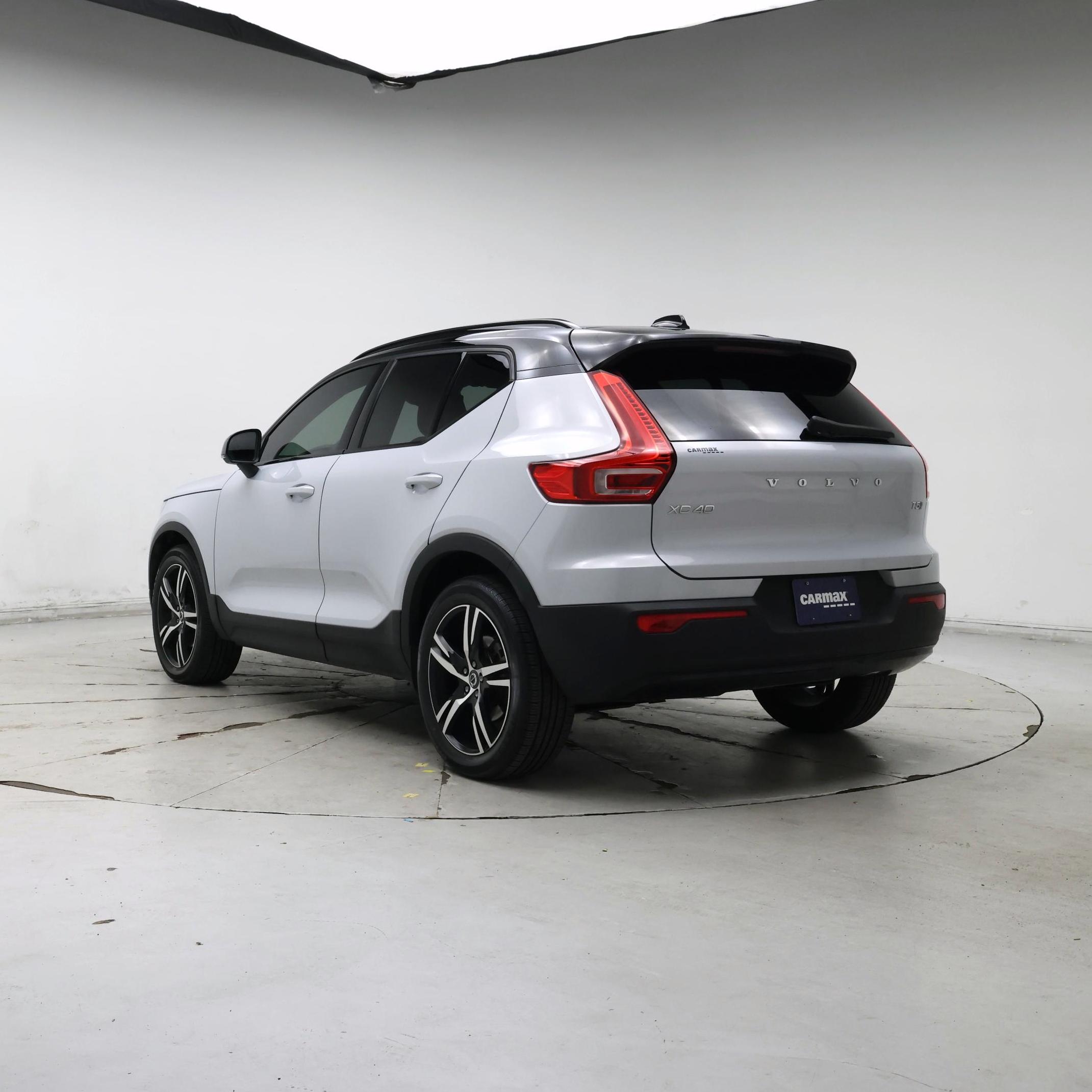 Thumbnail: 2021 Volvo XC40 - 2