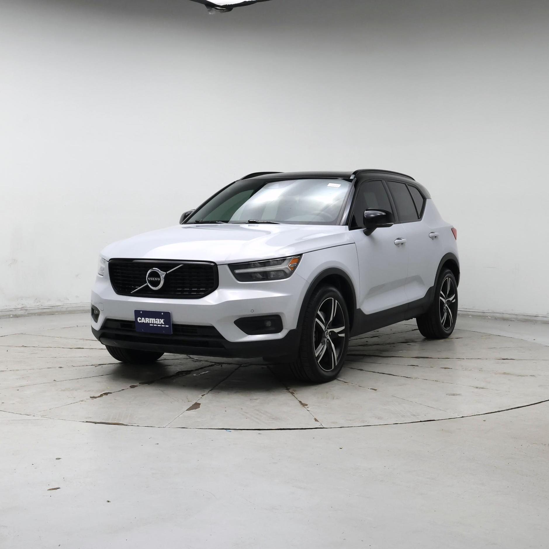 Thumbnail: 2021 Volvo XC40 - 4