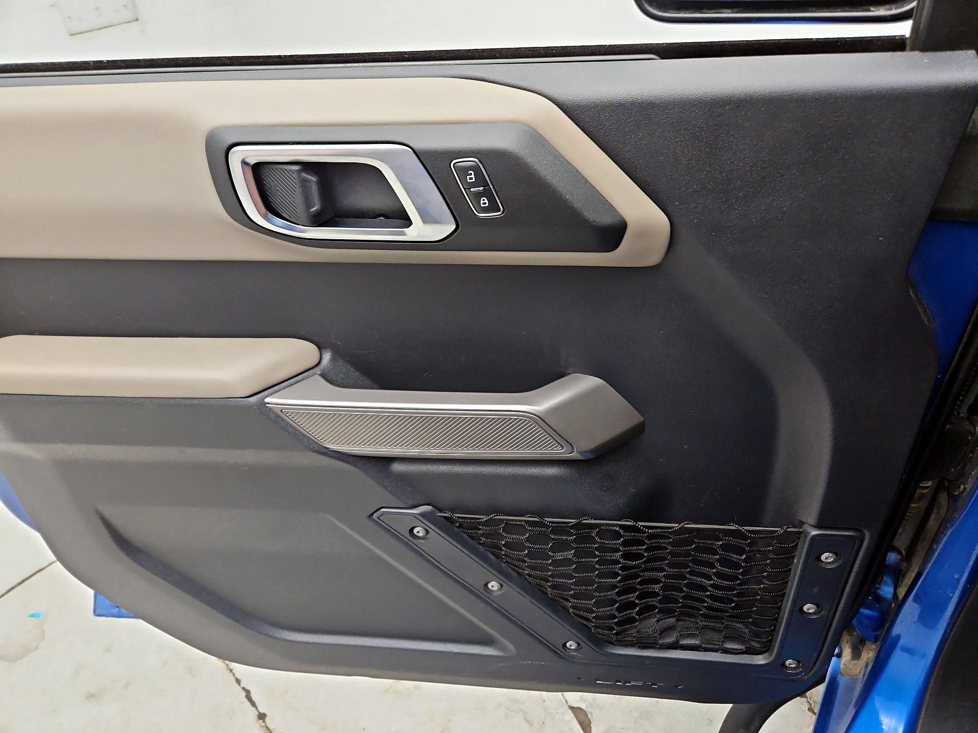 Thumbnail: 2023 Ford Bronco - 12