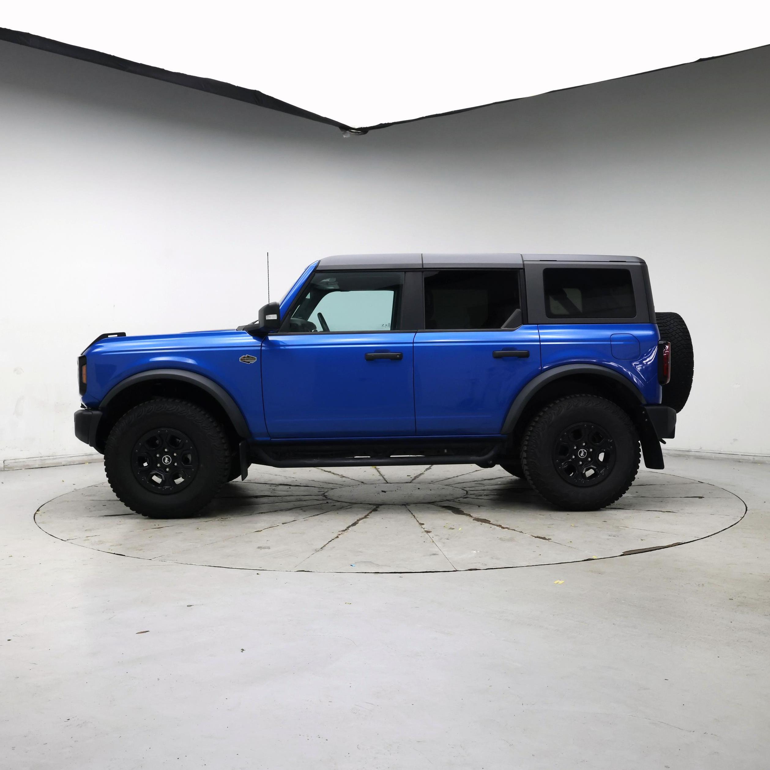 Thumbnail: 2023 Ford Bronco - 3