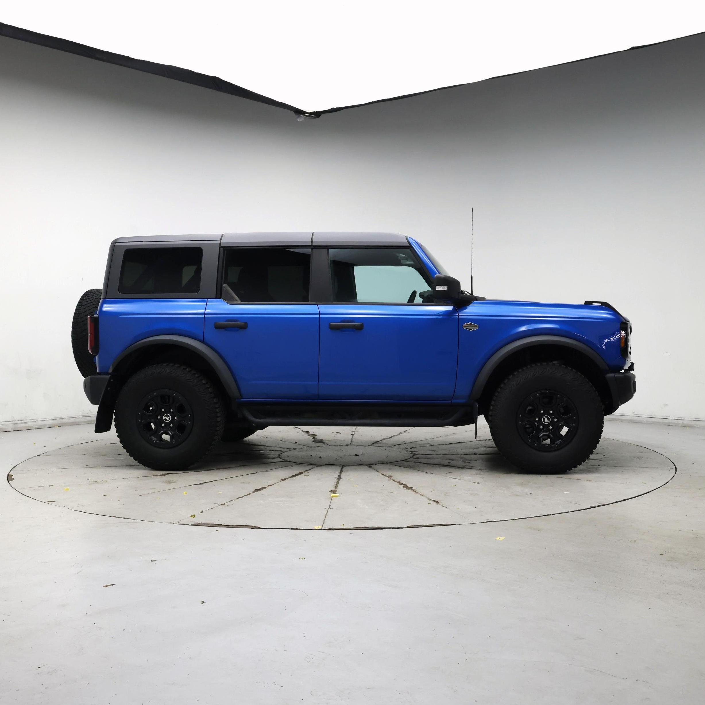 Thumbnail: 2023 Ford Bronco - 7