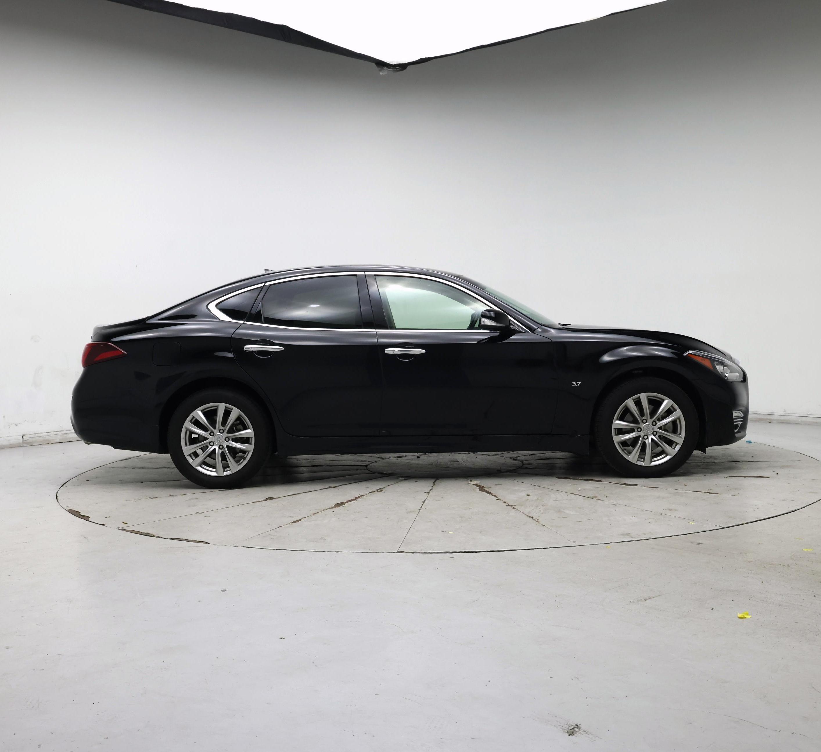 Thumbnail: 2015 INFINITI Q70 - 7