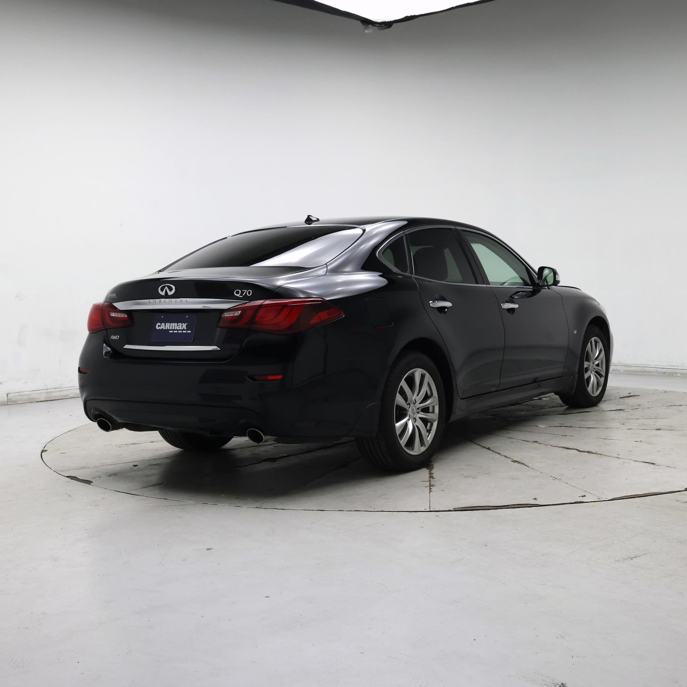 Thumbnail: 2015 INFINITI Q70 - 8