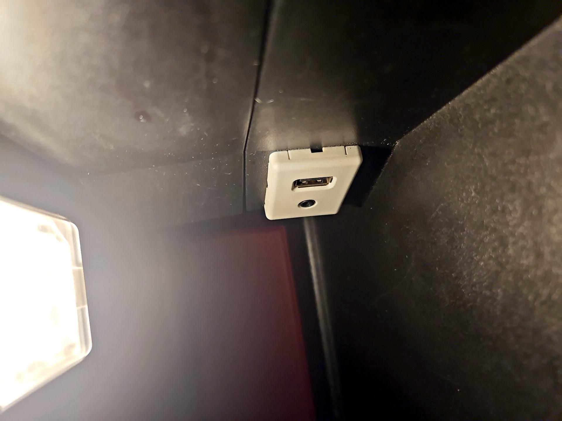 Thumbnail: 2017 Chevrolet Equinox - 17