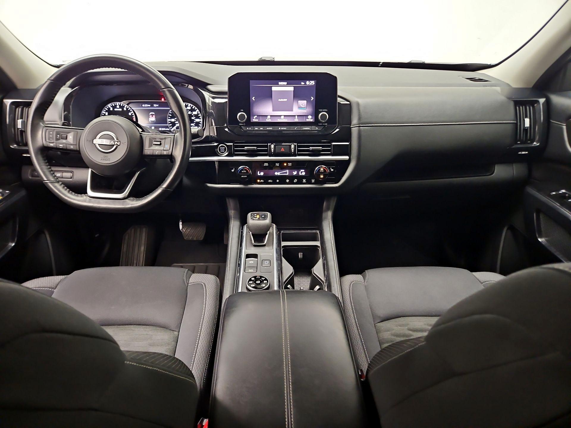 Thumbnail: 2022 Nissan Pathfinder - 9