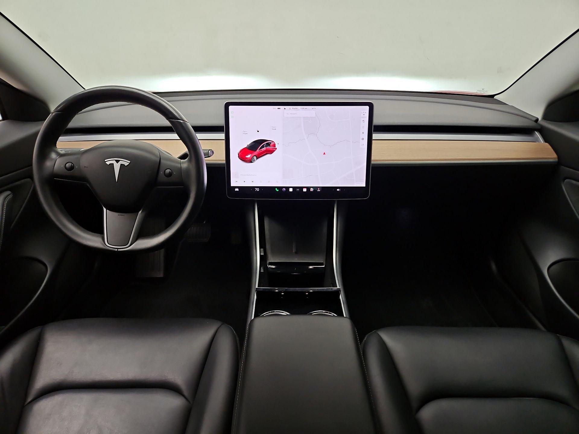 Thumbnail: 2019 Tesla Model 3 - 9