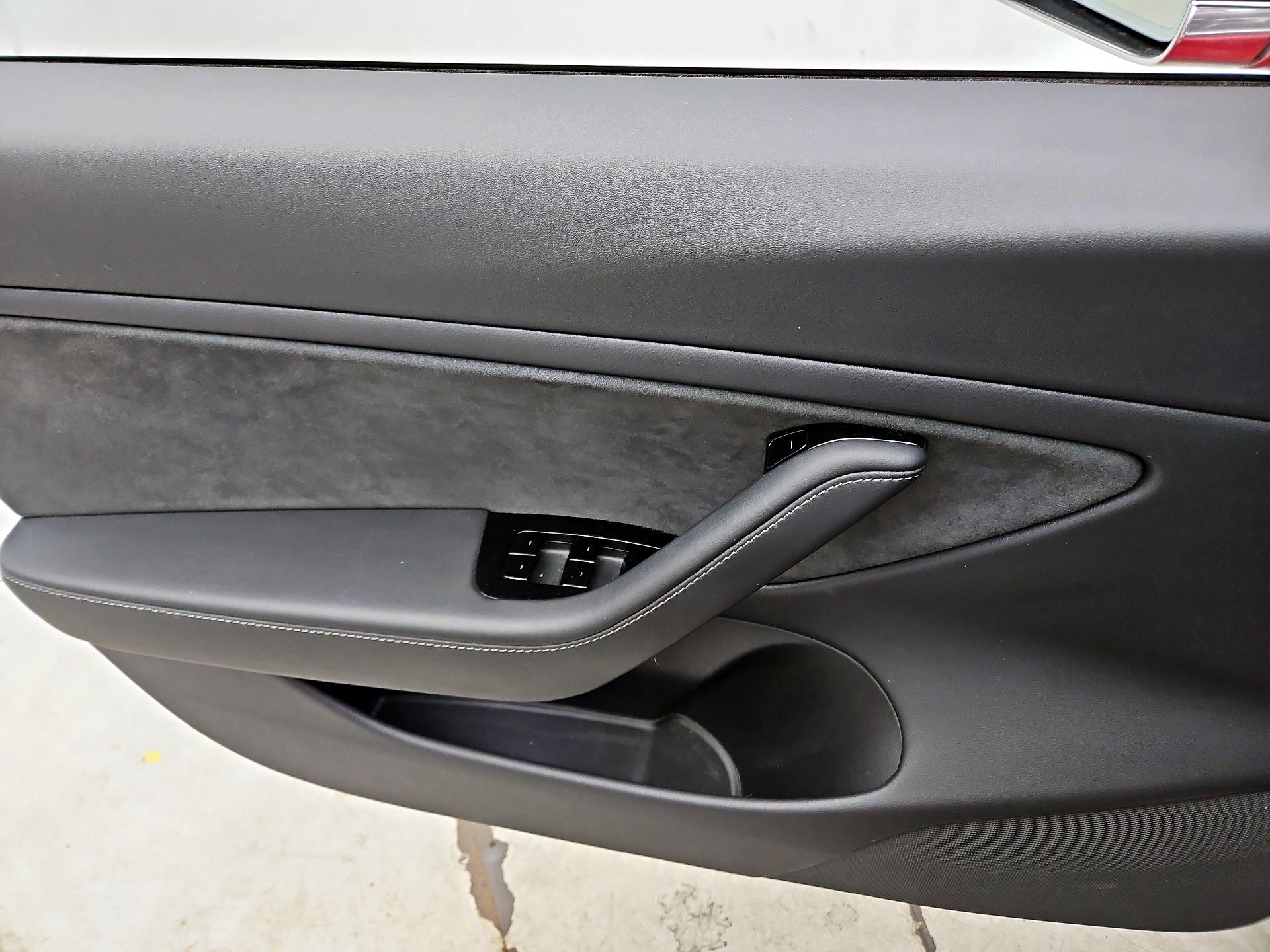 Thumbnail: 2019 Tesla Model 3 - 12