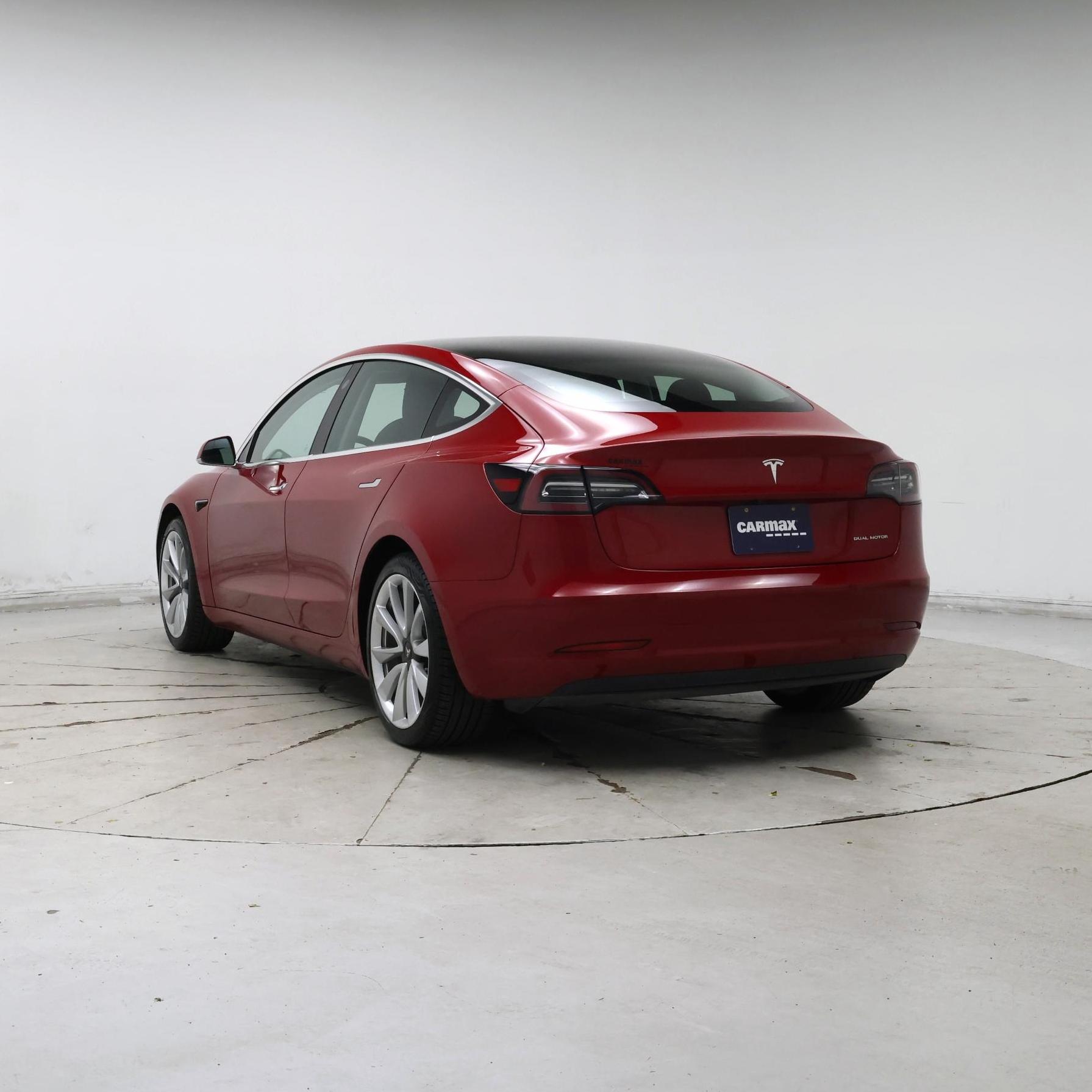 Thumbnail: 2019 Tesla Model 3 - 2