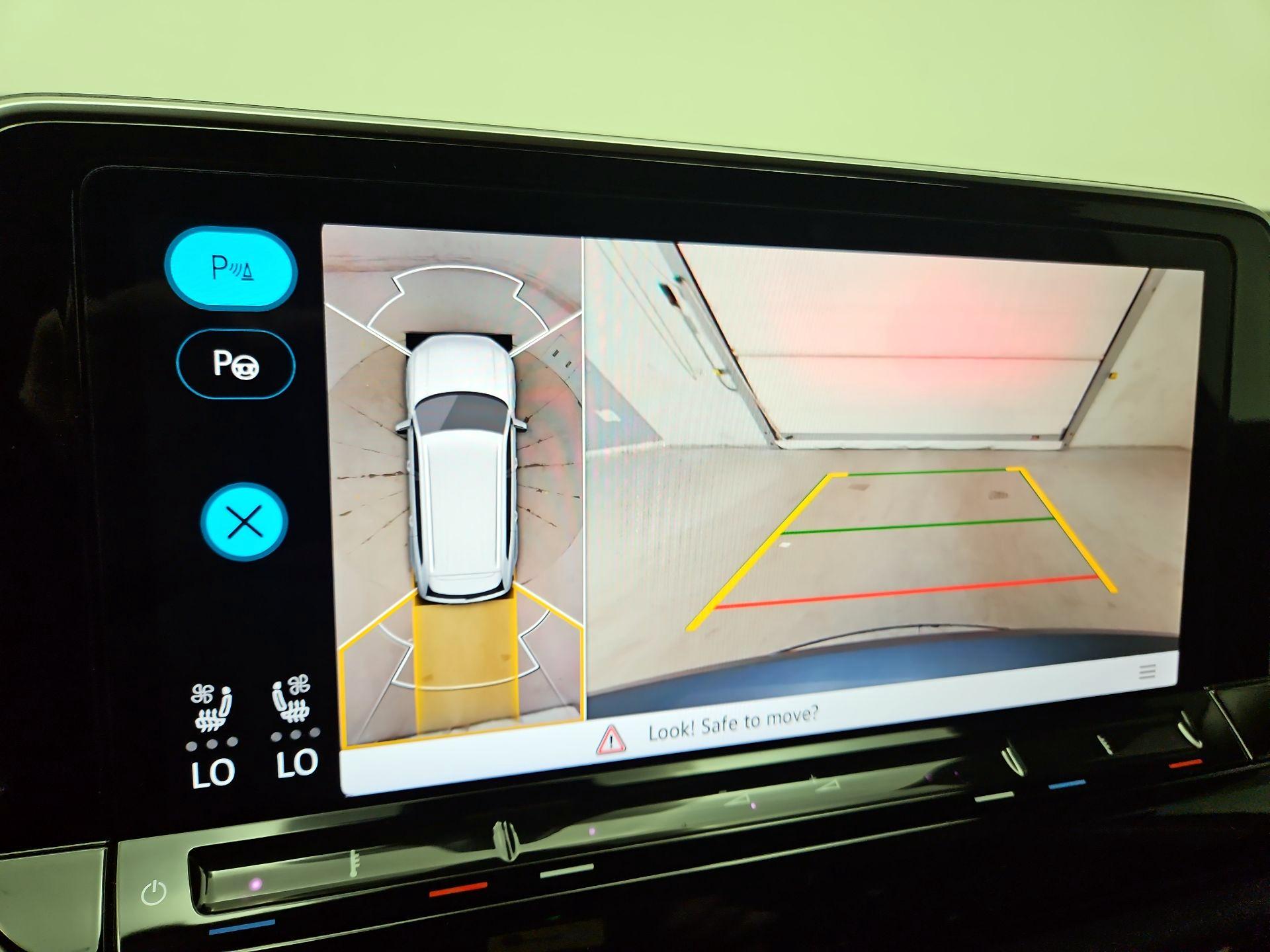 Thumbnail: 2024 Volkswagen Atlas - 13