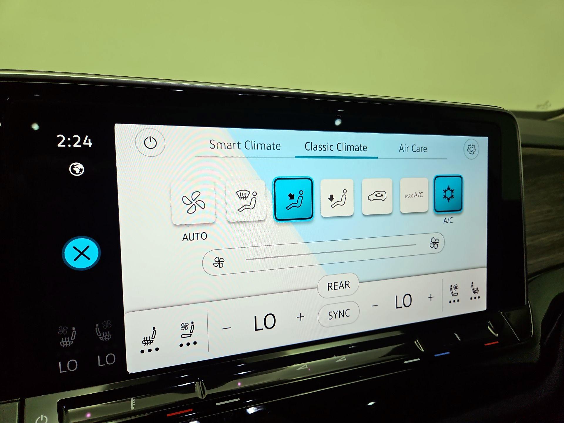 Thumbnail: 2024 Volkswagen Atlas - 15