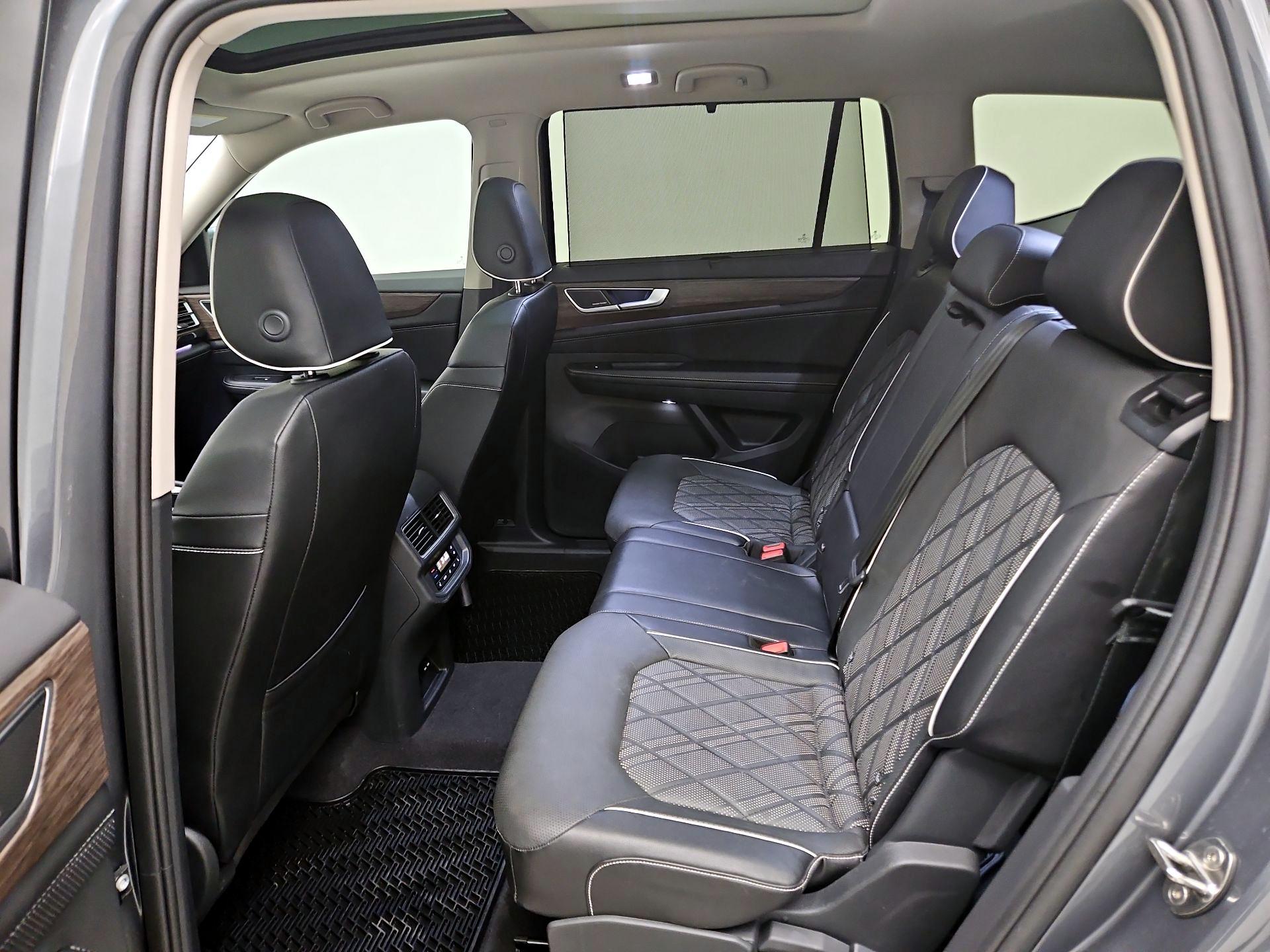 Thumbnail: 2024 Volkswagen Atlas - 19