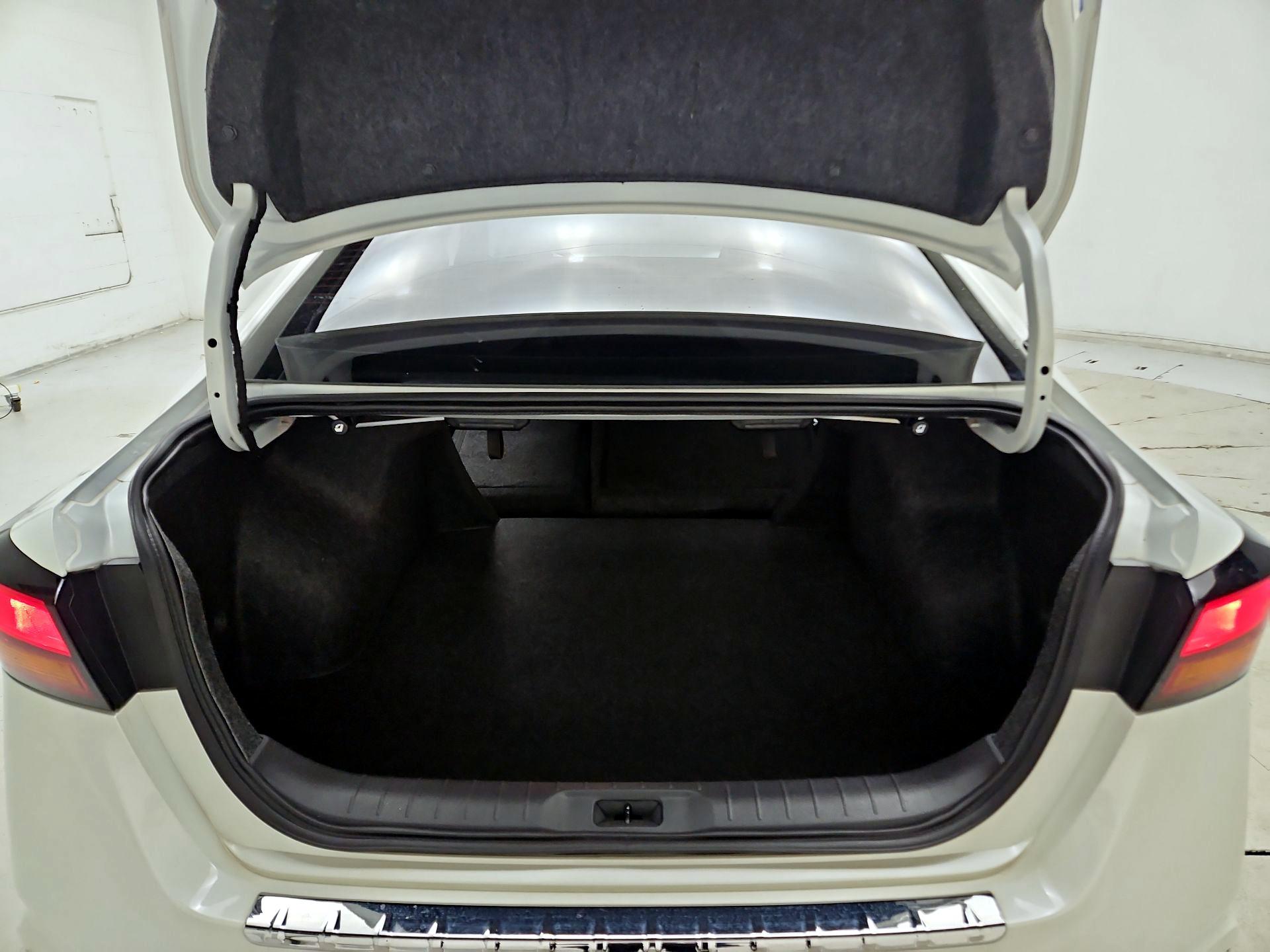 Thumbnail: 2023 Nissan Altima - 19