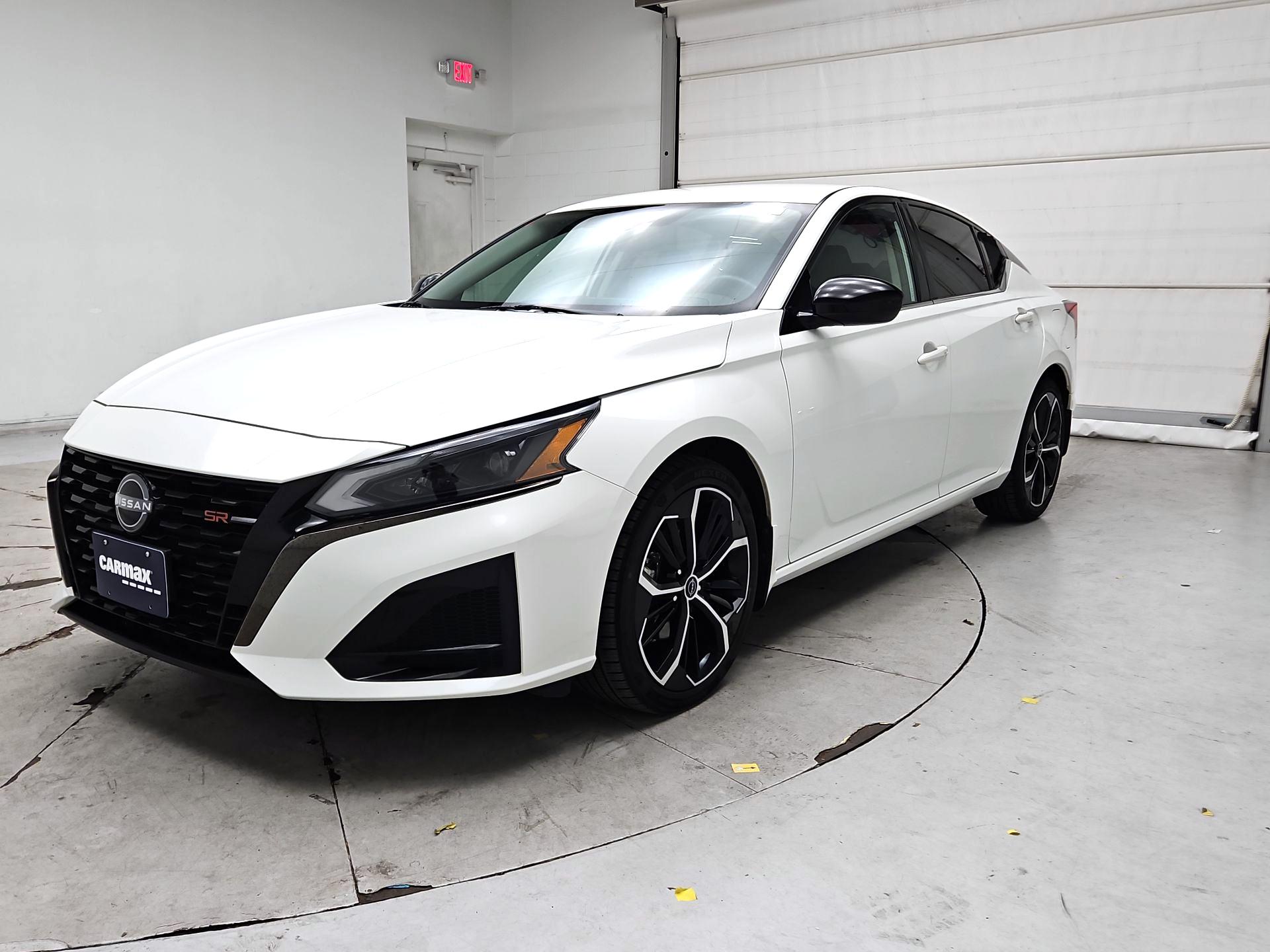 Thumbnail: 2023 Nissan Altima - 3