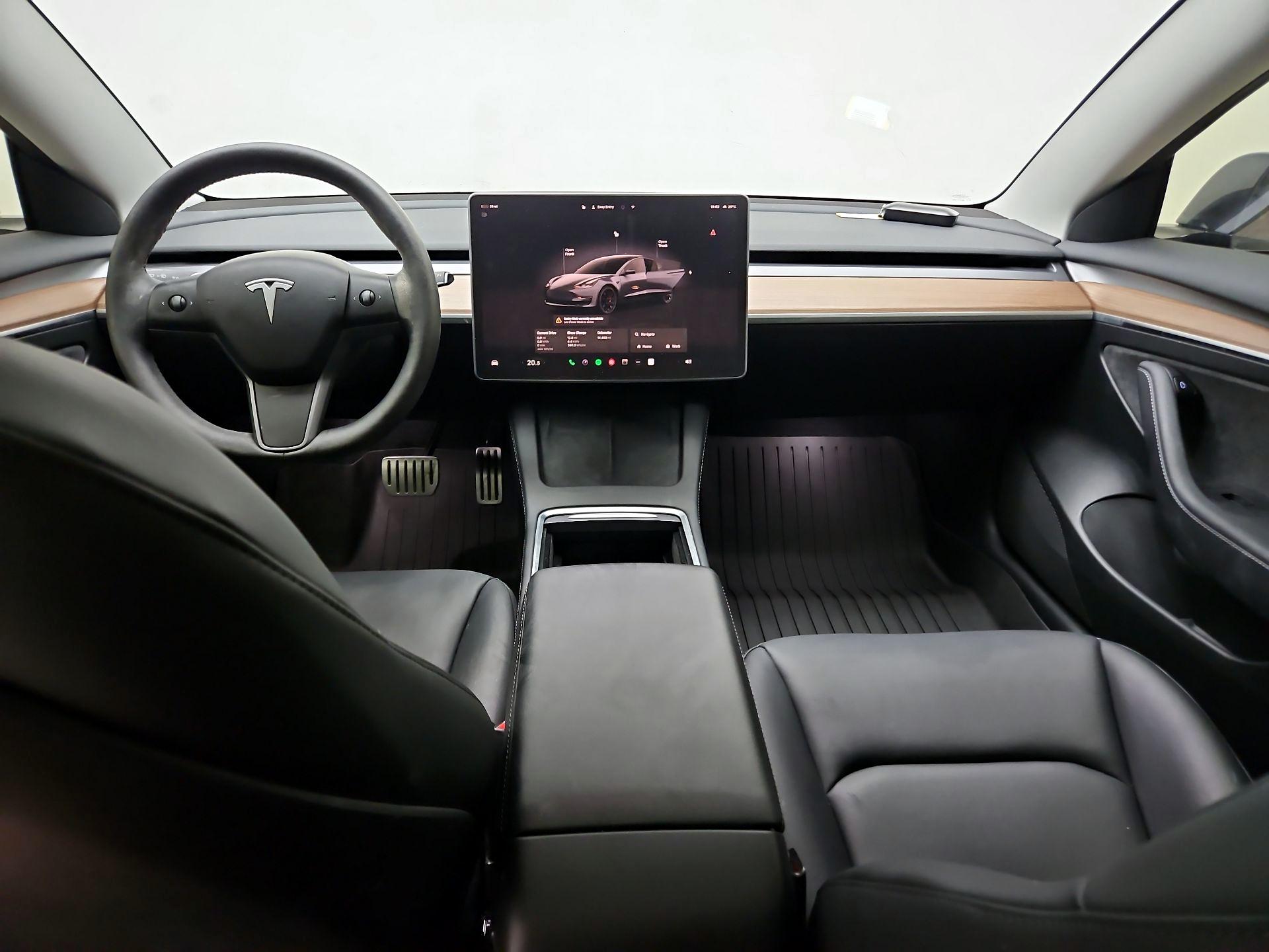 Thumbnail: 2023 Tesla Model 3 - 9