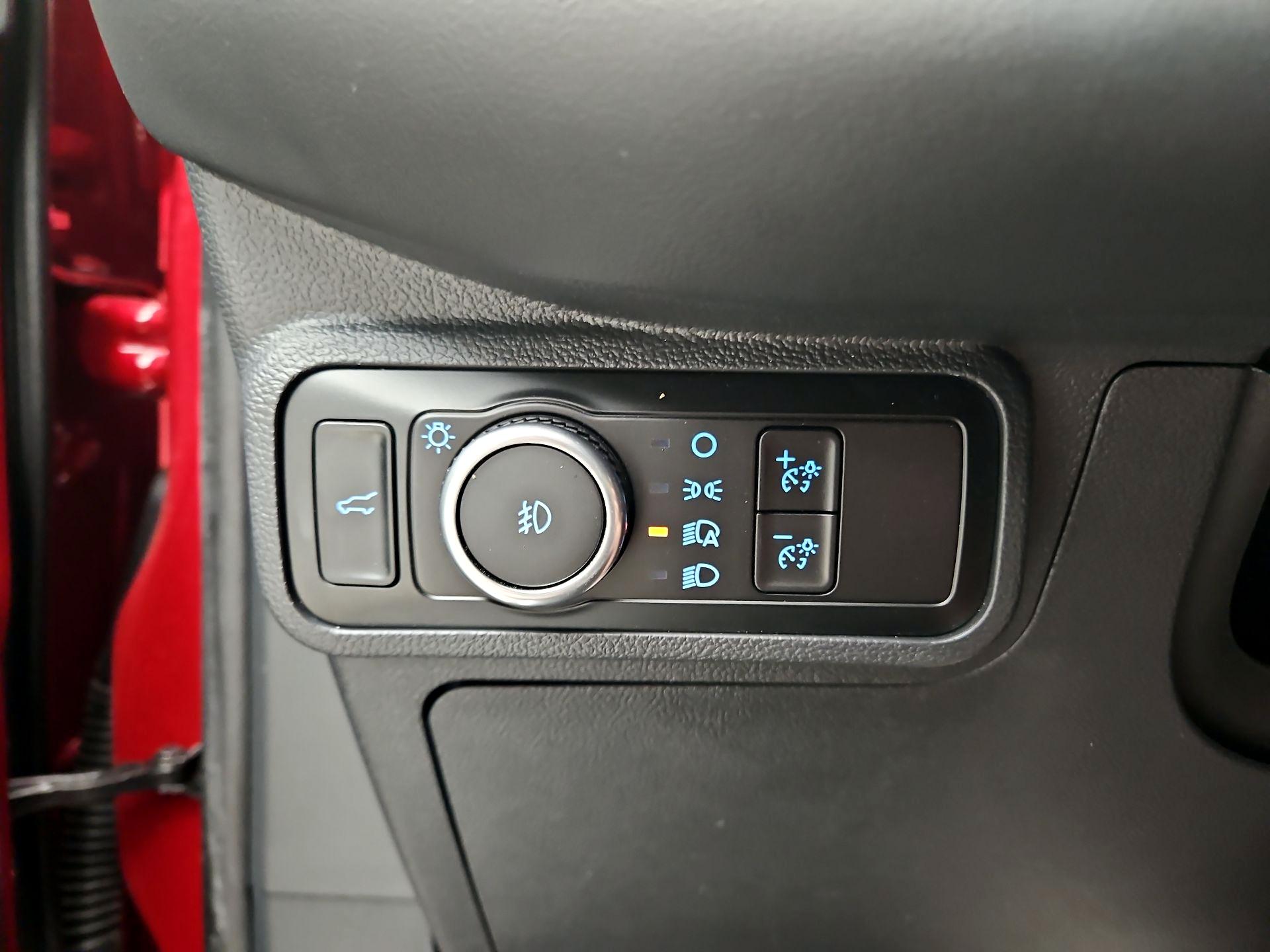 Thumbnail: 2025 Ford Explorer - 13