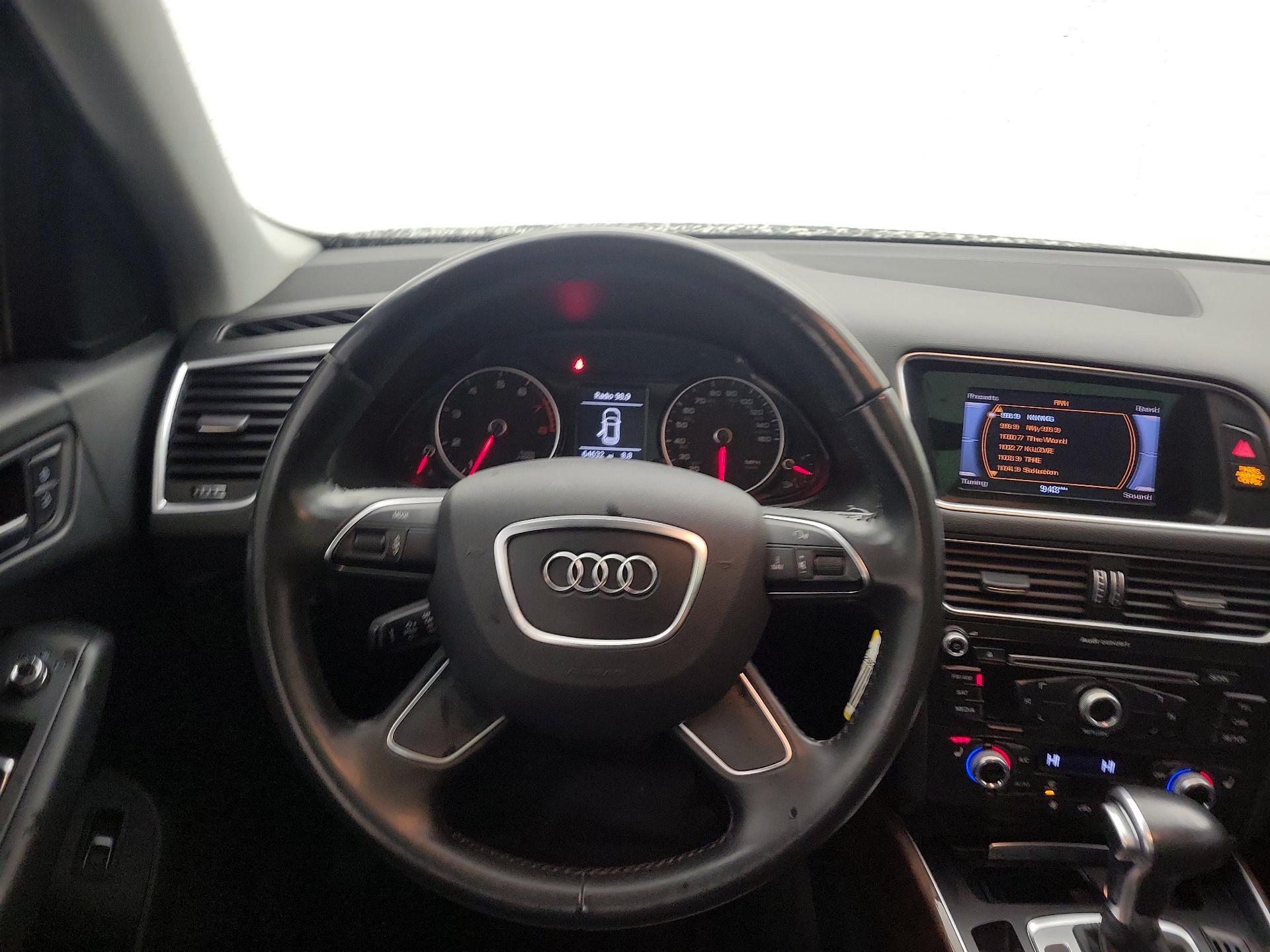 Thumbnail: 2016 Audi Q5 - 10