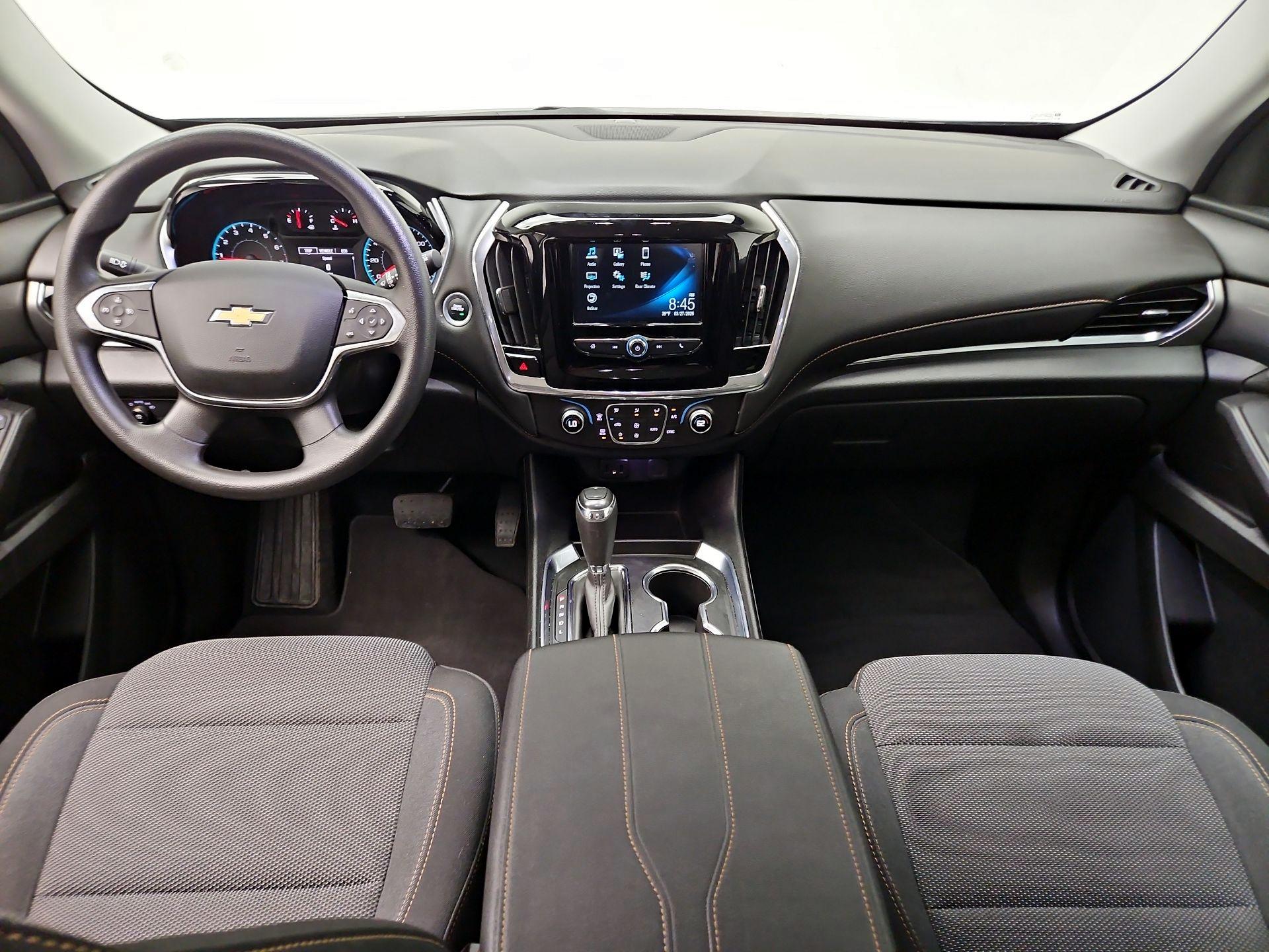 Thumbnail: 2018 Chevrolet Traverse - 9