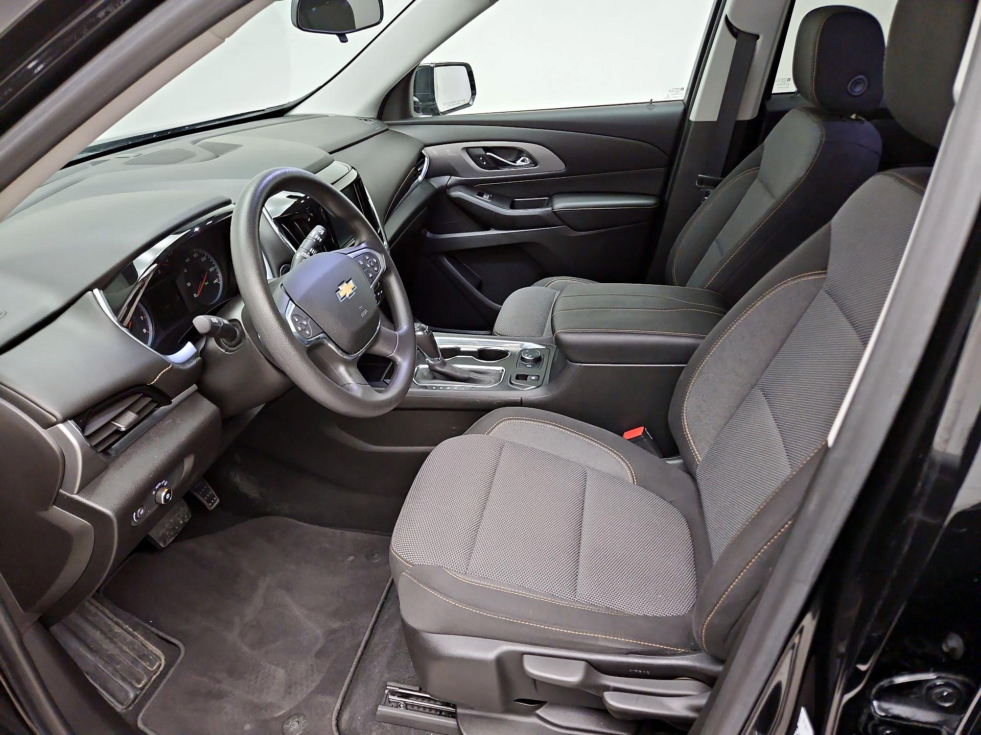 Thumbnail: 2018 Chevrolet Traverse - 11