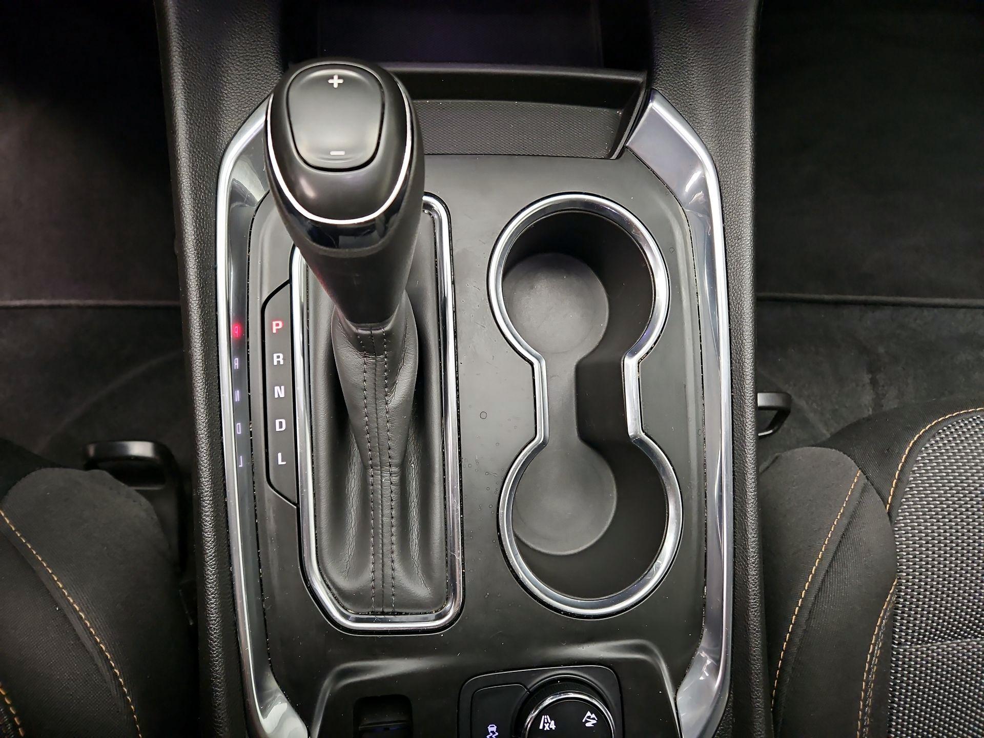 Thumbnail: 2018 Chevrolet Traverse - 17