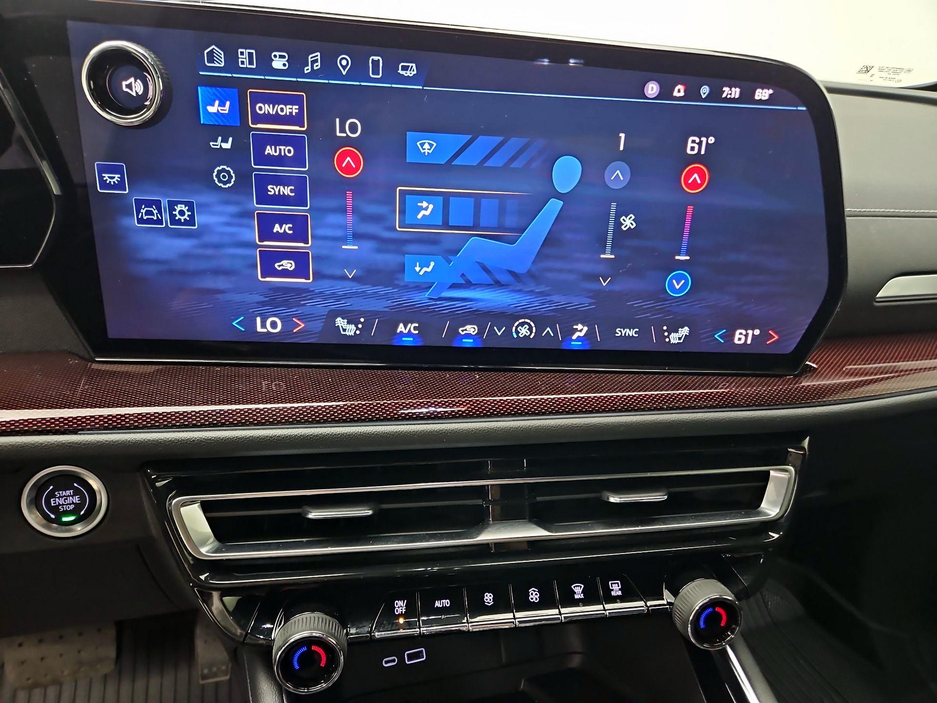 Thumbnail: 2025 Chevrolet Traverse - 15