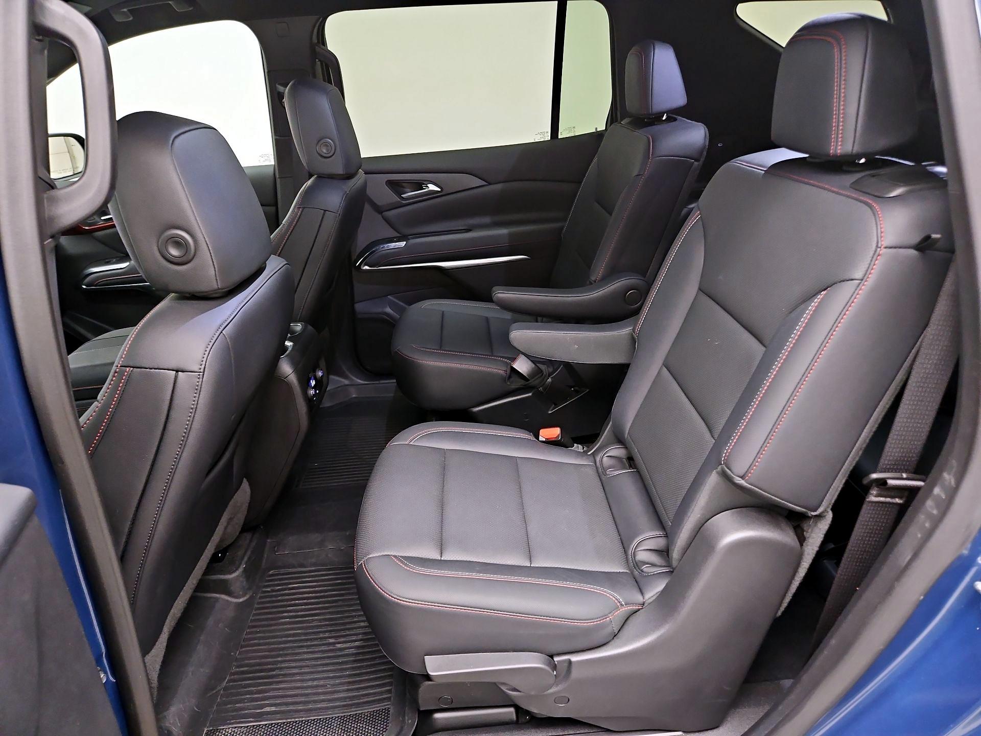 Thumbnail: 2025 Chevrolet Traverse - 18