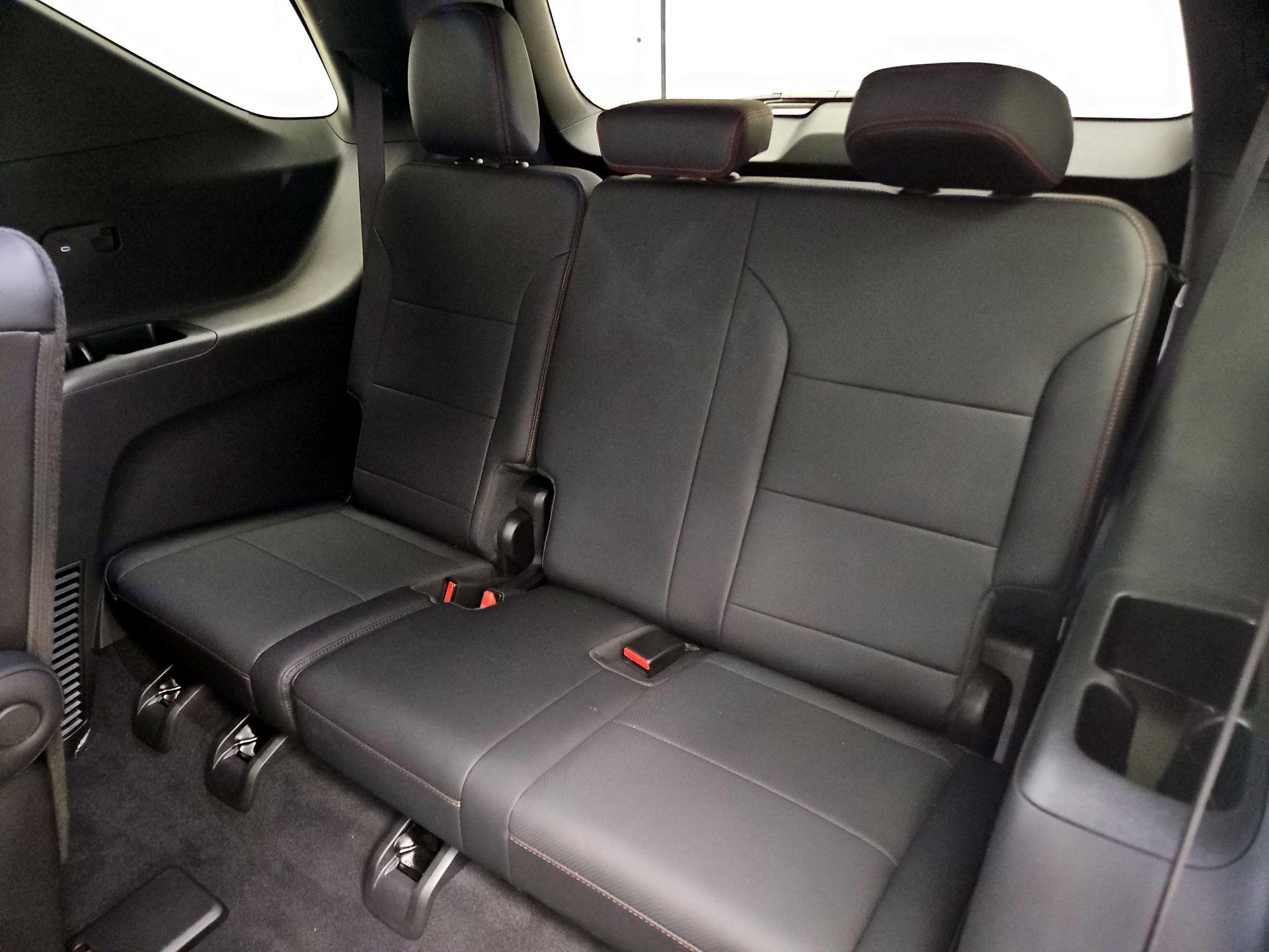 Thumbnail: 2025 Chevrolet Traverse - 19