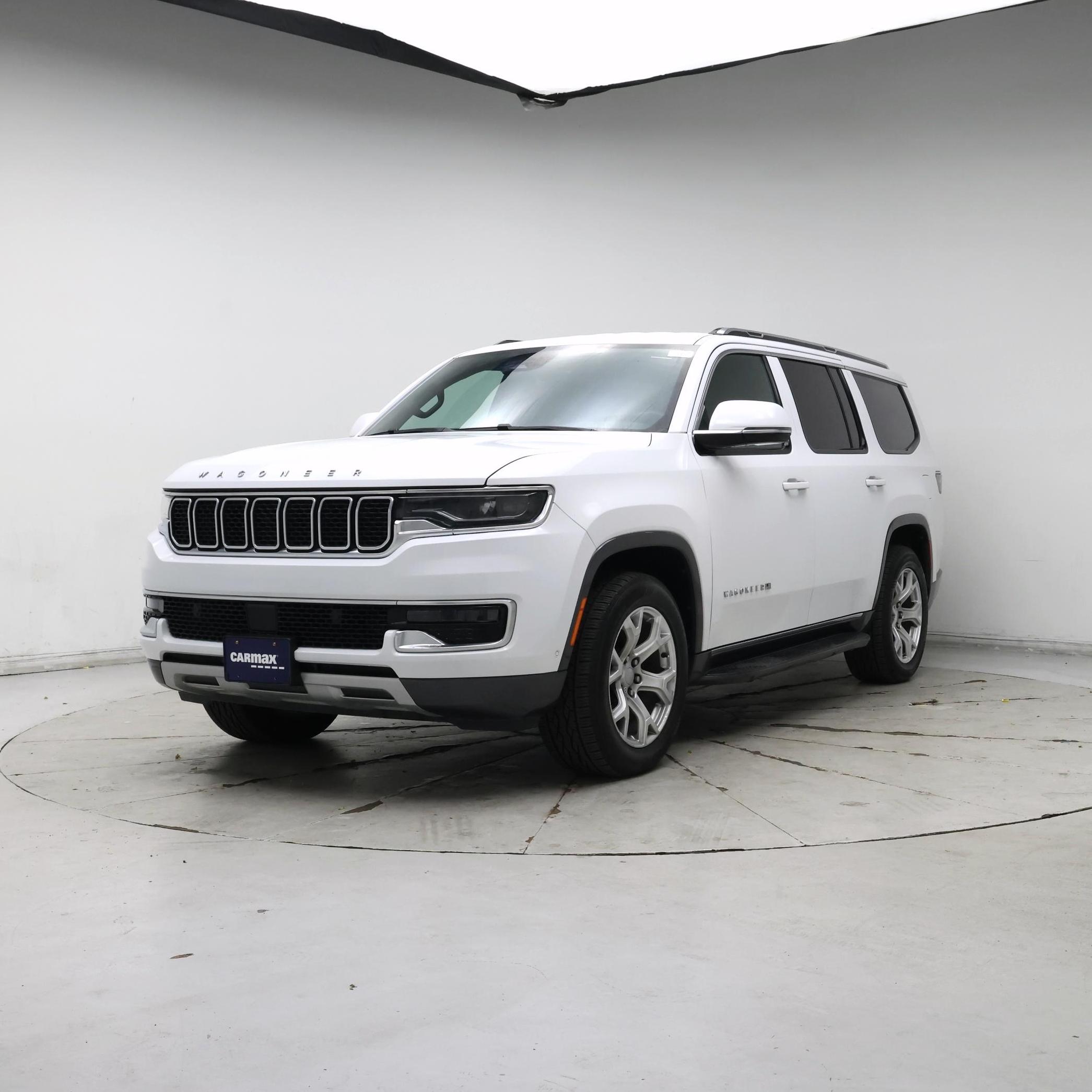 Thumbnail: 2022 Jeep Wagoneer - 4