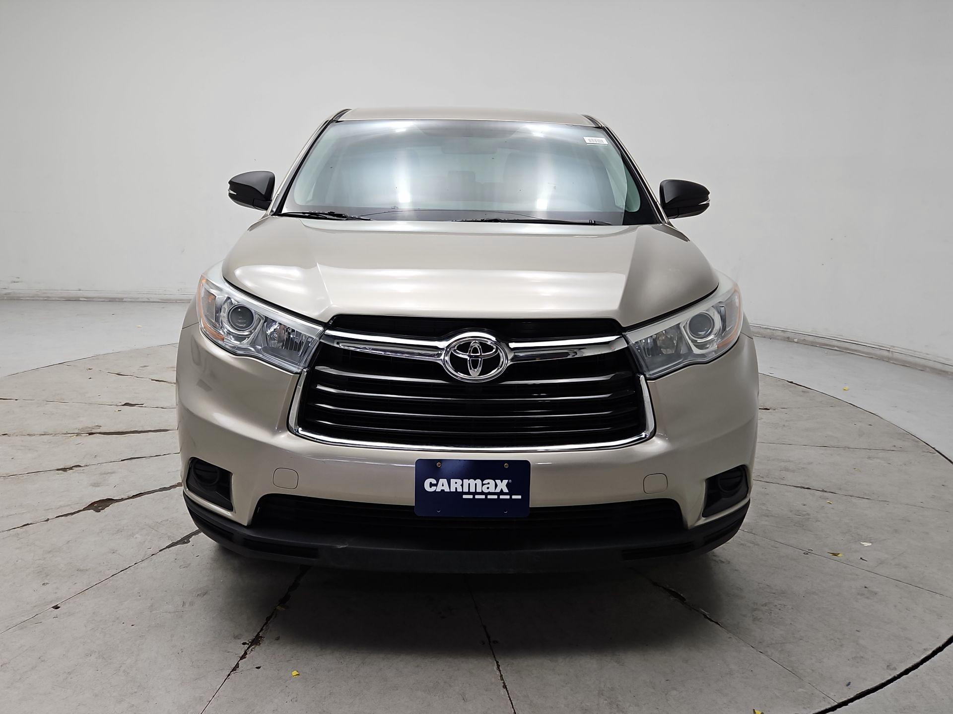 Thumbnail: 2016 Toyota Highlander - 2