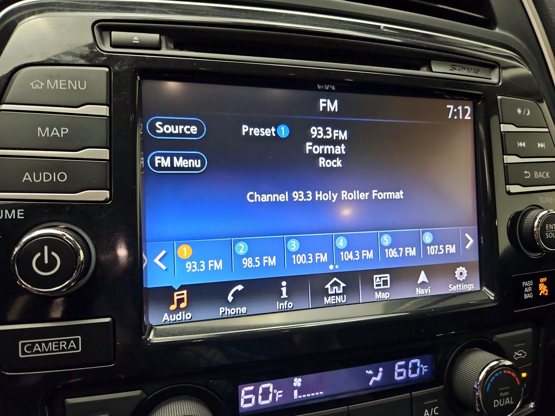 Thumbnail: 2016 Nissan Maxima - 16