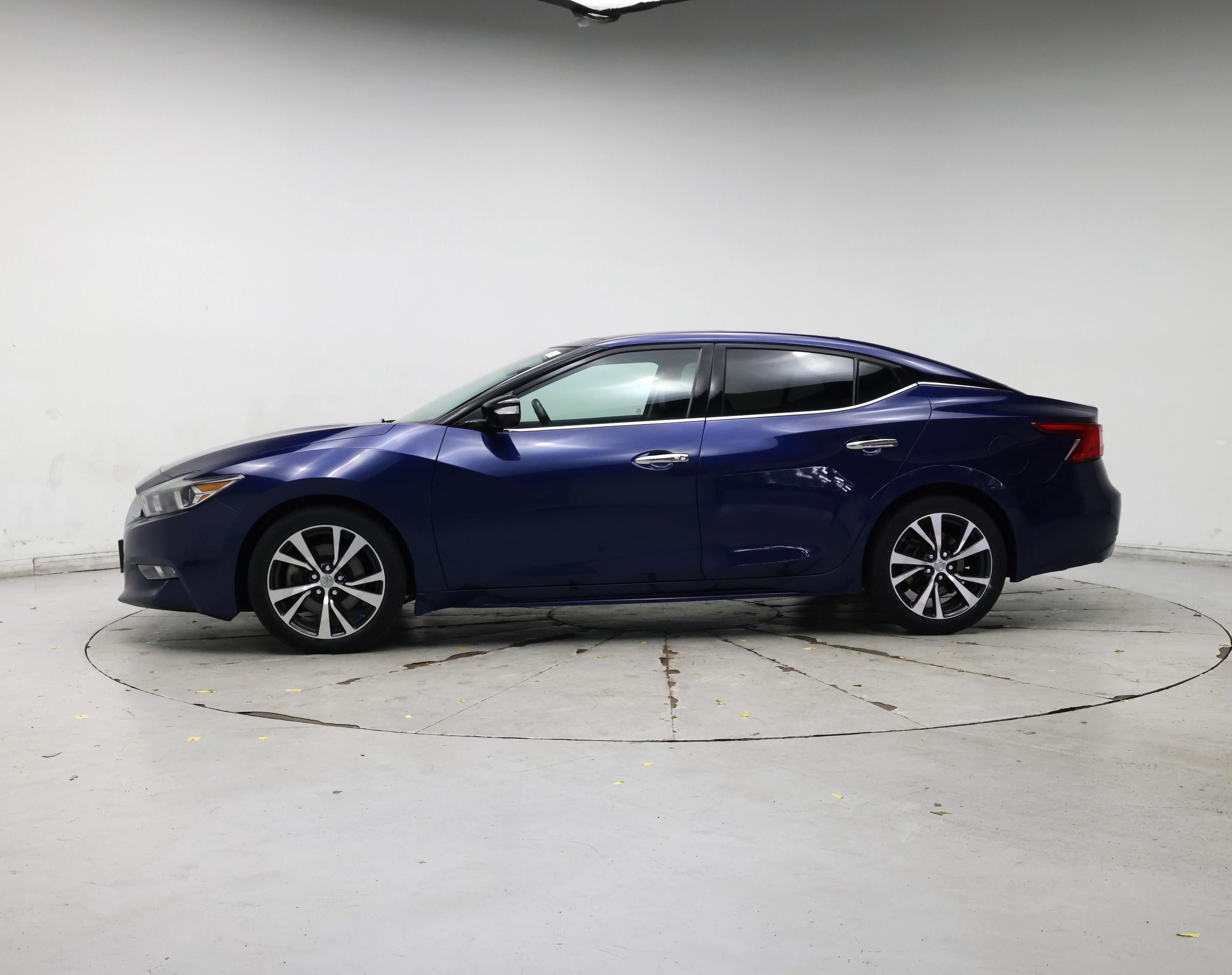 Thumbnail: 2016 Nissan Maxima - 3