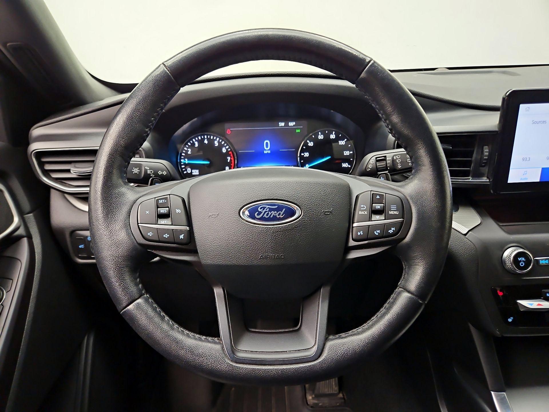 Thumbnail: 2020 Ford Explorer - 10
