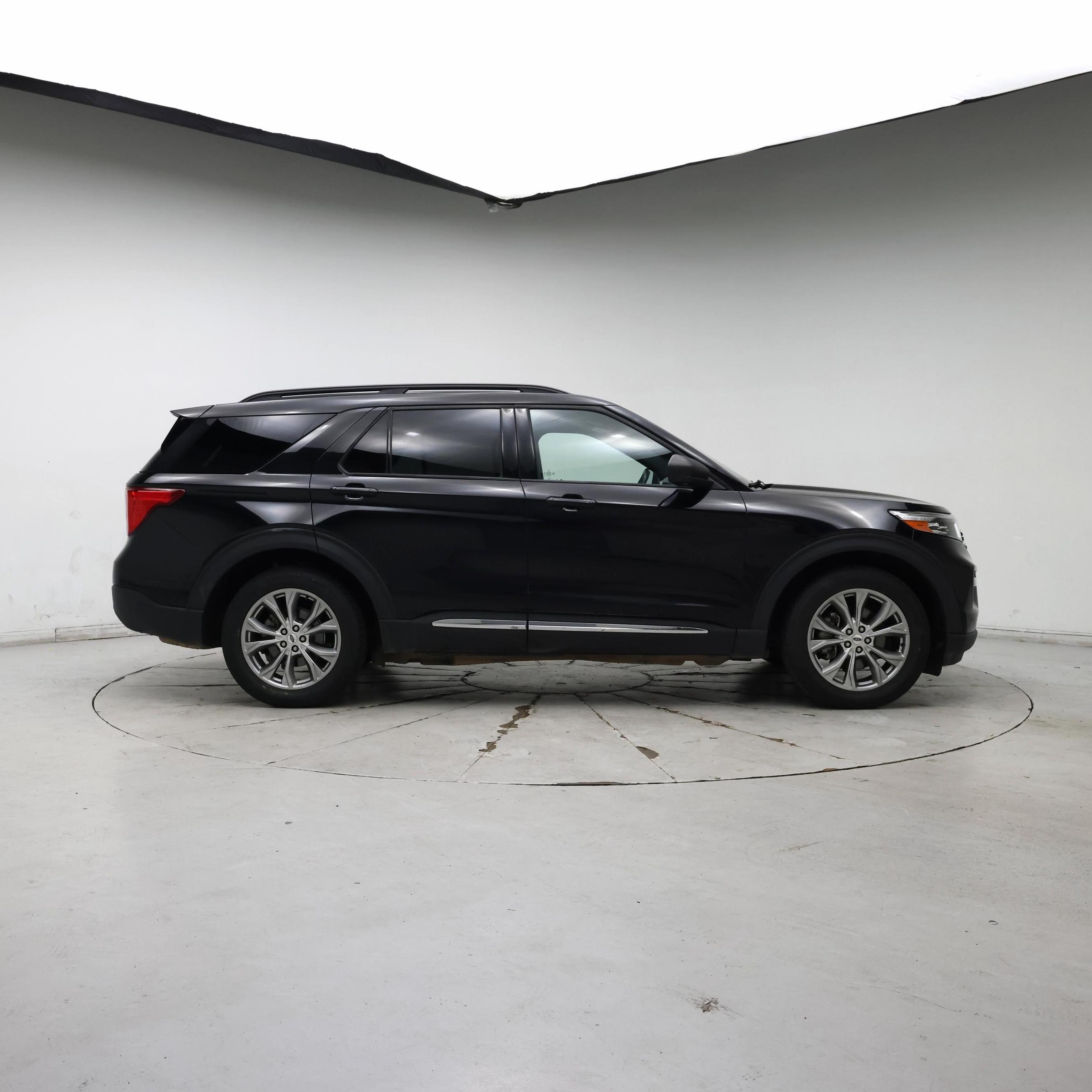 Thumbnail: 2020 Ford Explorer - 7