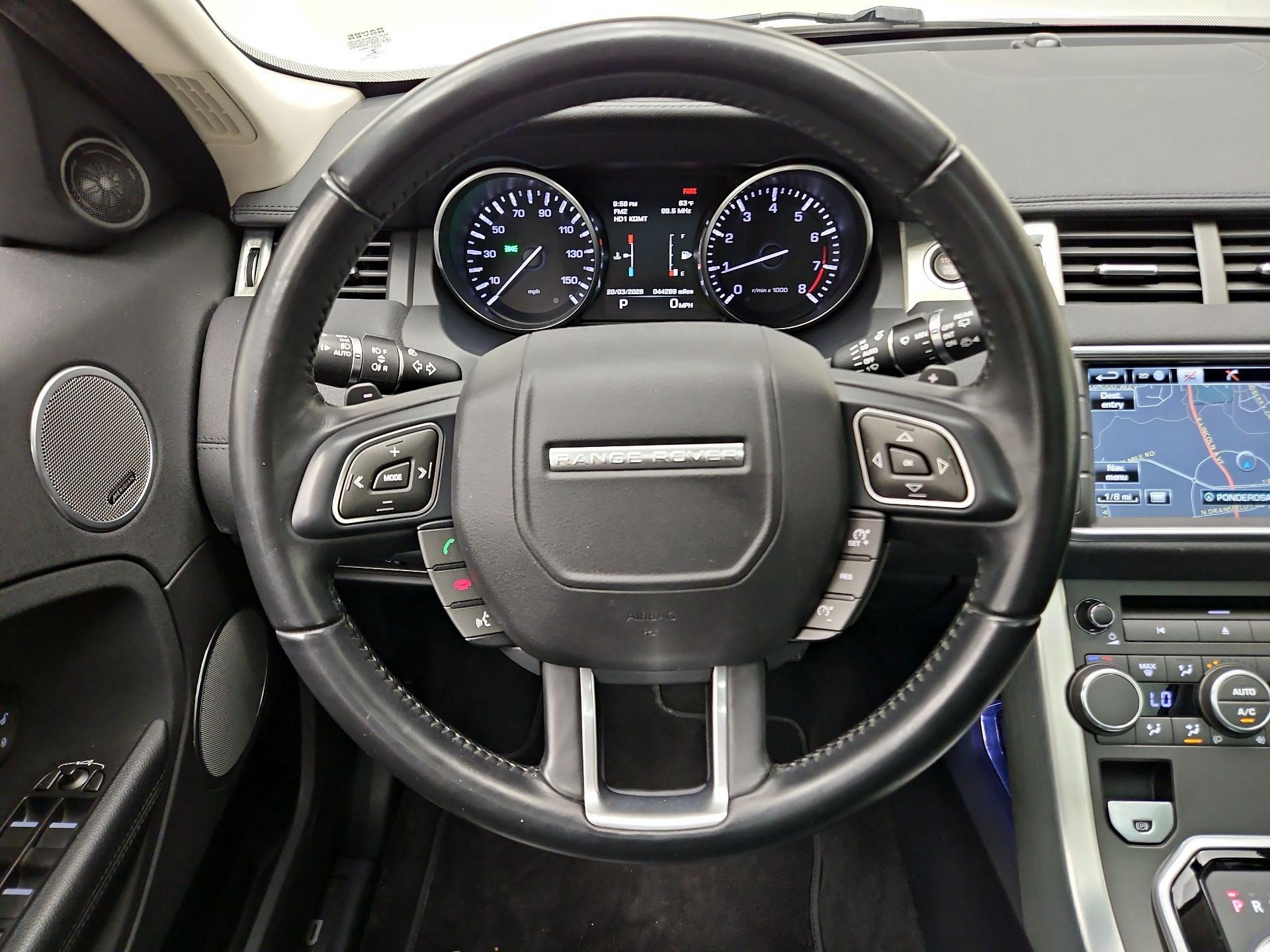 Thumbnail: 2015 Land Rover Range Rover Evoque - 10