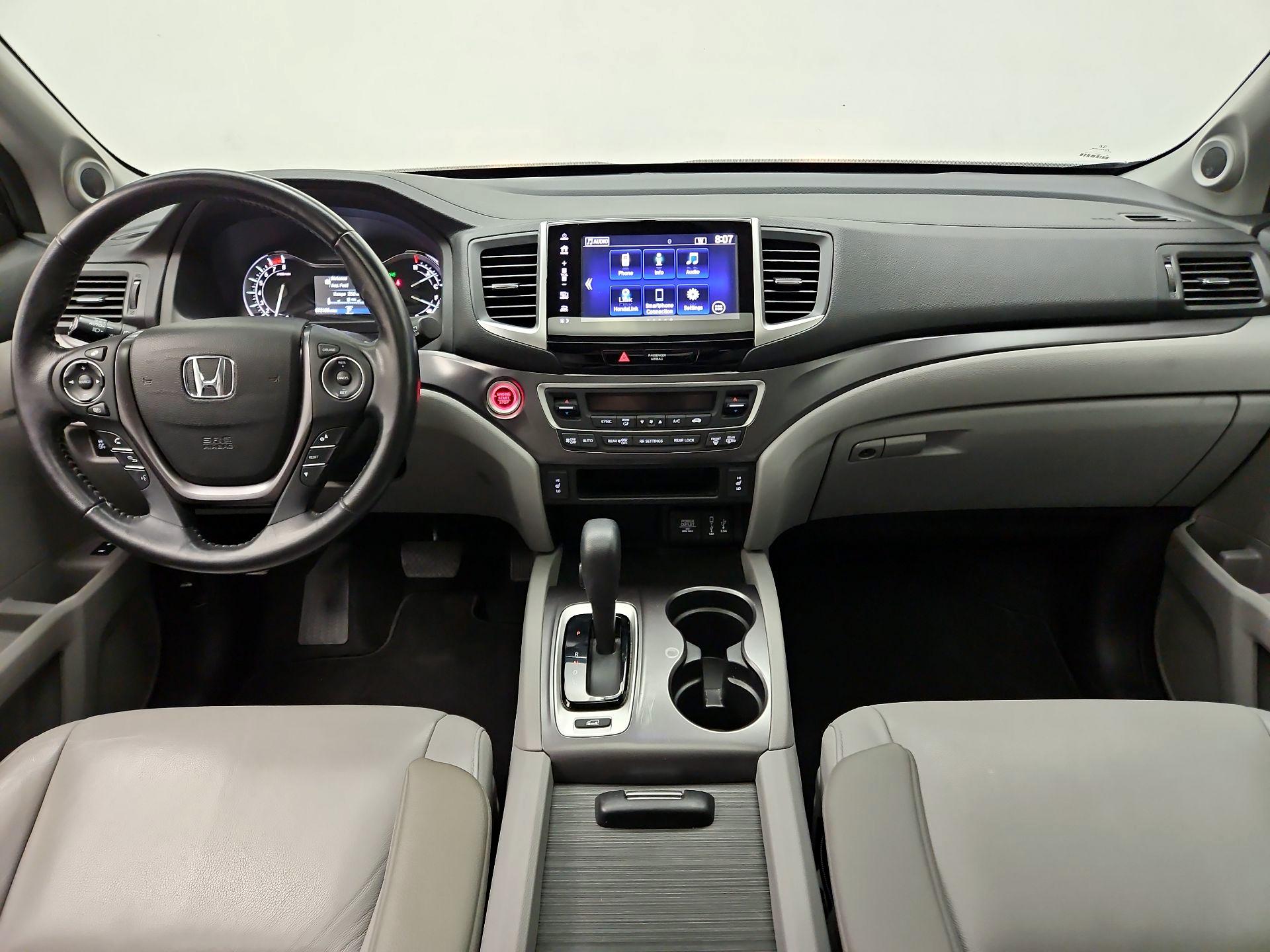 Thumbnail: 2018 Honda Pilot - 9