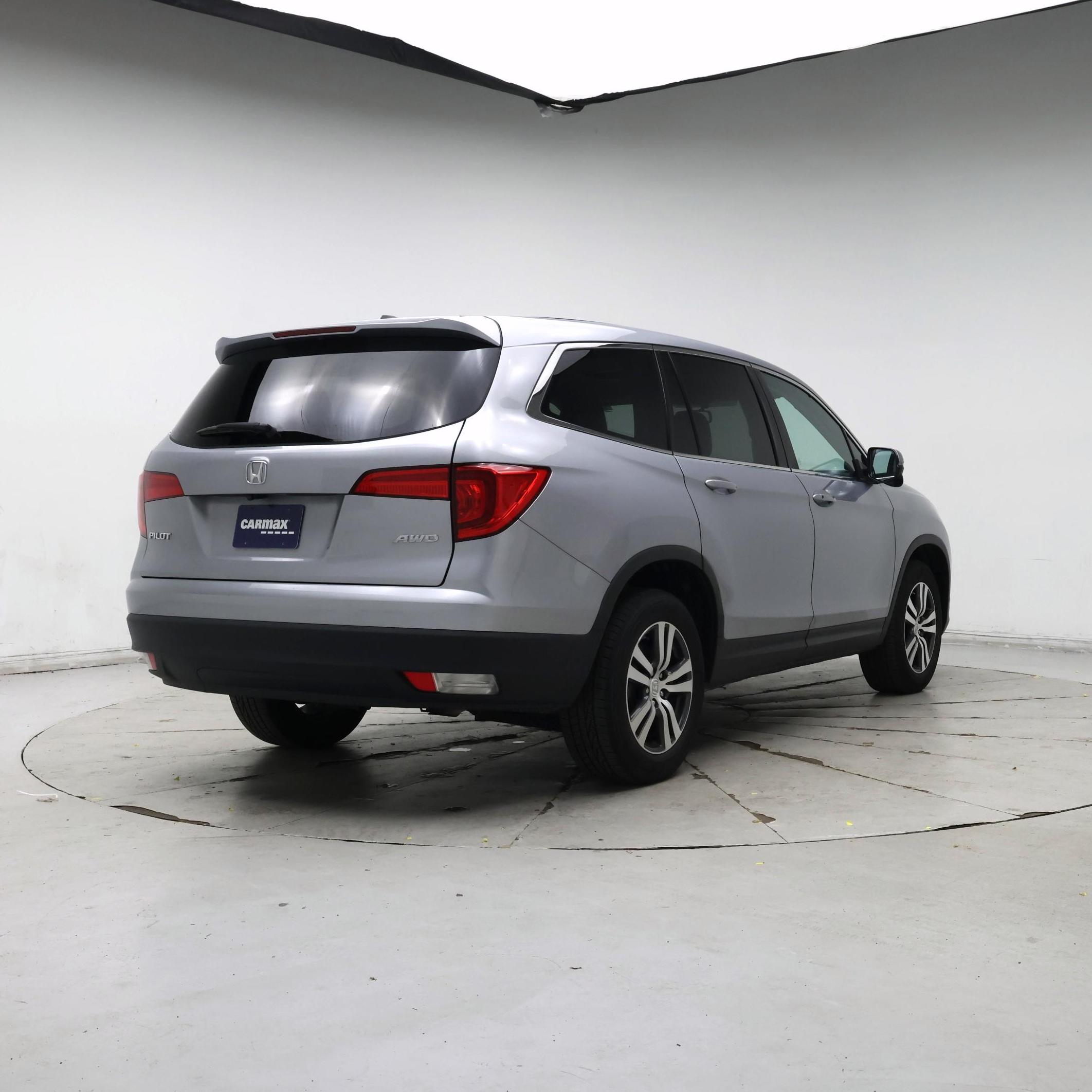 Thumbnail: 2018 Honda Pilot - 8